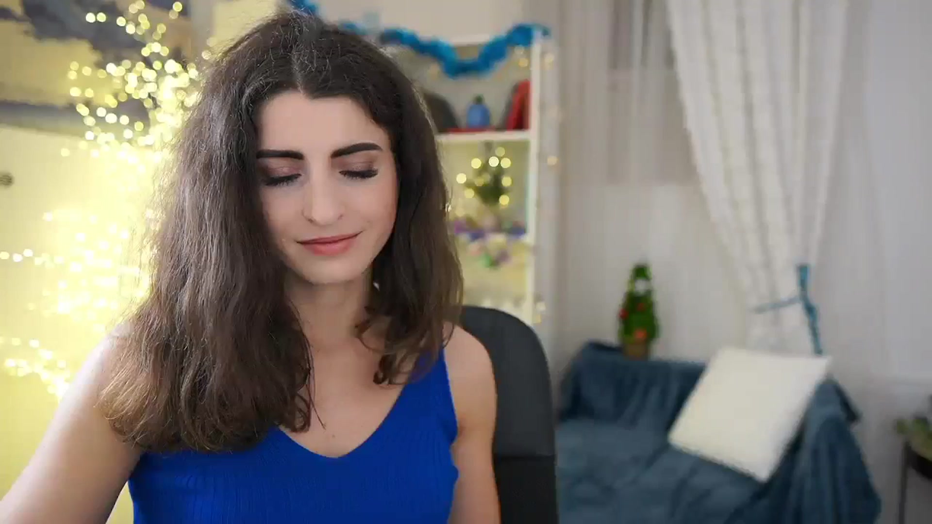 Gallery image thumbnail from EVA__LOVIA_'s myfreecams stream on, 12/16/2023, 19:08 image 19 of 20