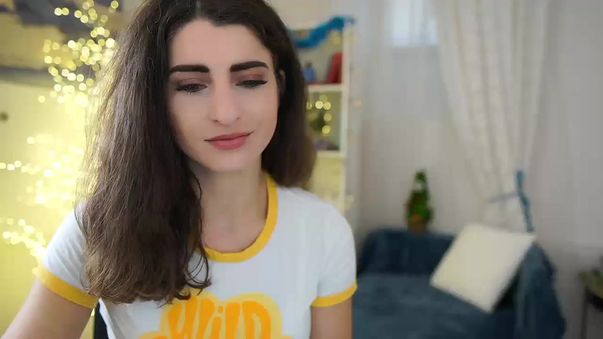 Gallery image thumbnail from EVA__LOVIA_'s myfreecams stream on, 12/18/2023, 13:22 image 10 of 20