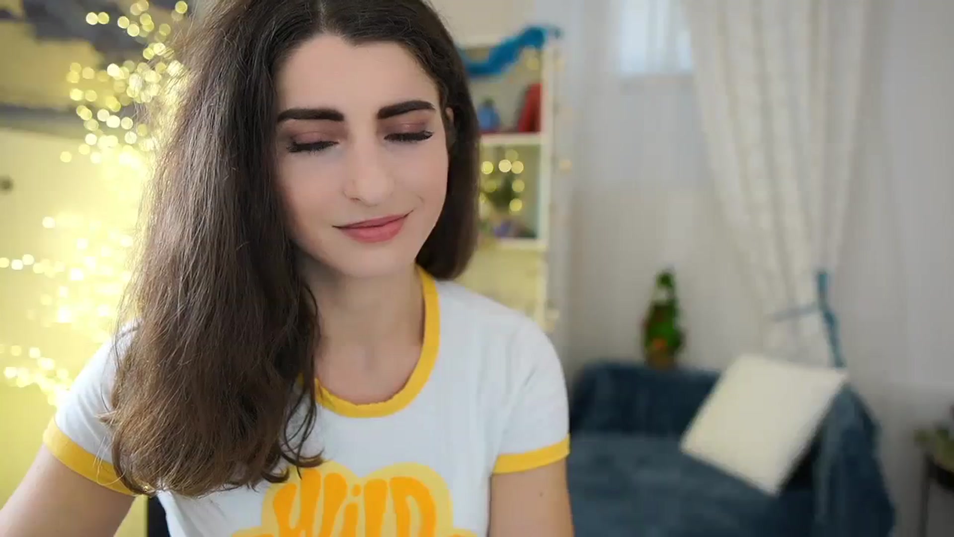 Gallery image thumbnail from EVA__LOVIA_'s myfreecams stream on, 12/18/2023, 13:22 image 4 of 20
