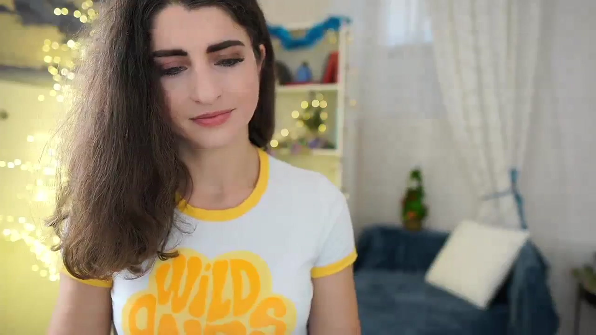 Gallery image thumbnail from EVA__LOVIA_'s myfreecams stream on, 12/18/2023, 13:22 image 13 of 20