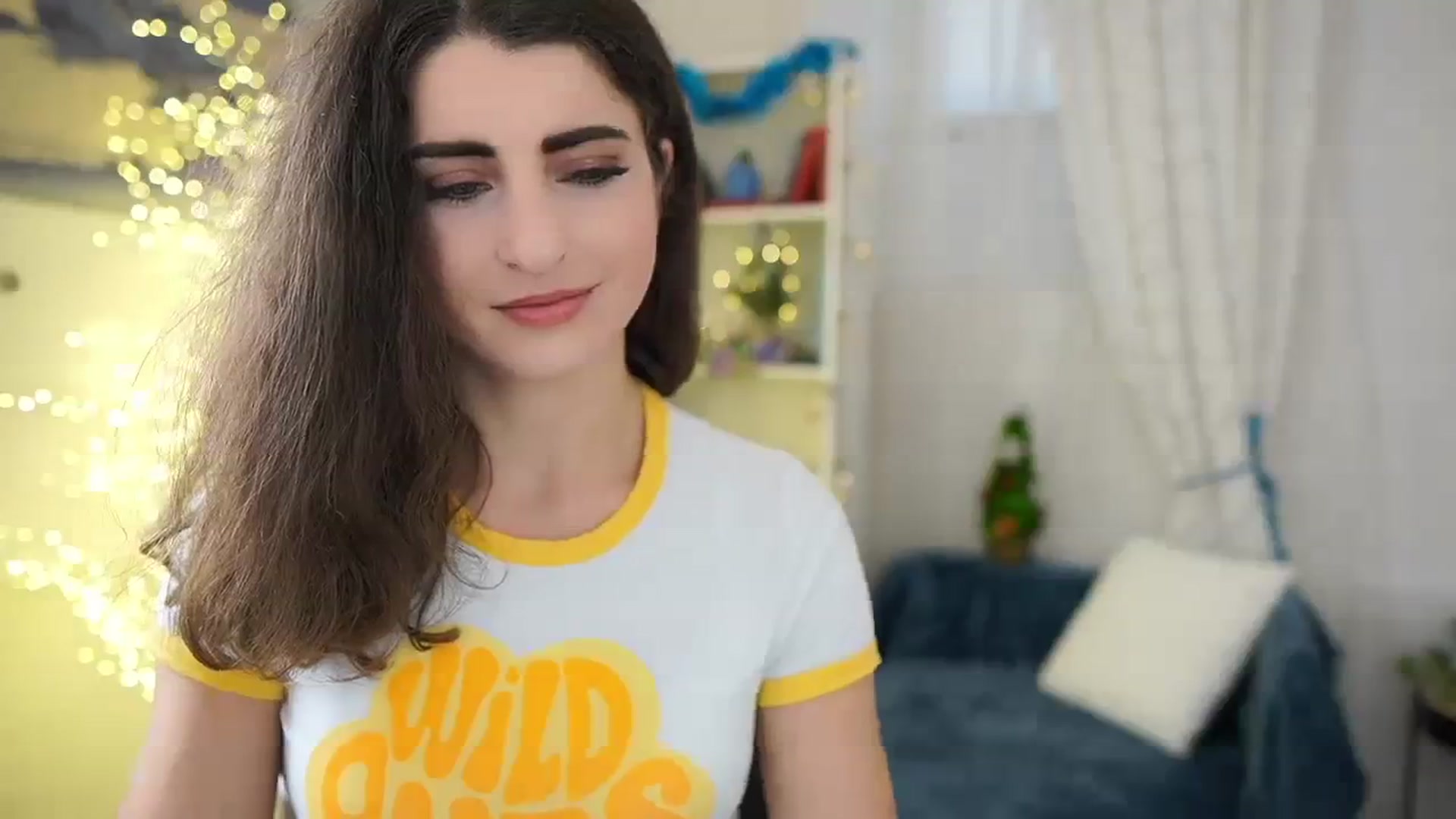 Gallery image thumbnail from EVA__LOVIA_'s myfreecams stream on, 12/18/2023, 13:22 image 14 of 20