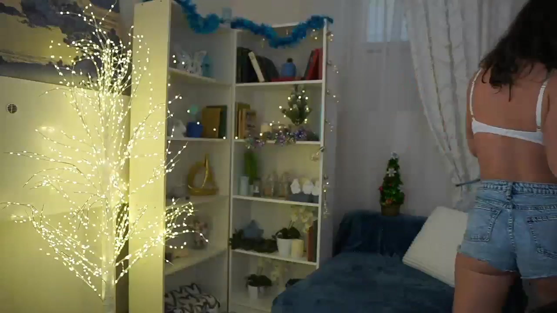 Gallery image thumbnail from EVA__LOVIA_'s myfreecams stream on, 12/18/2023, 14:02 image 9 of 20