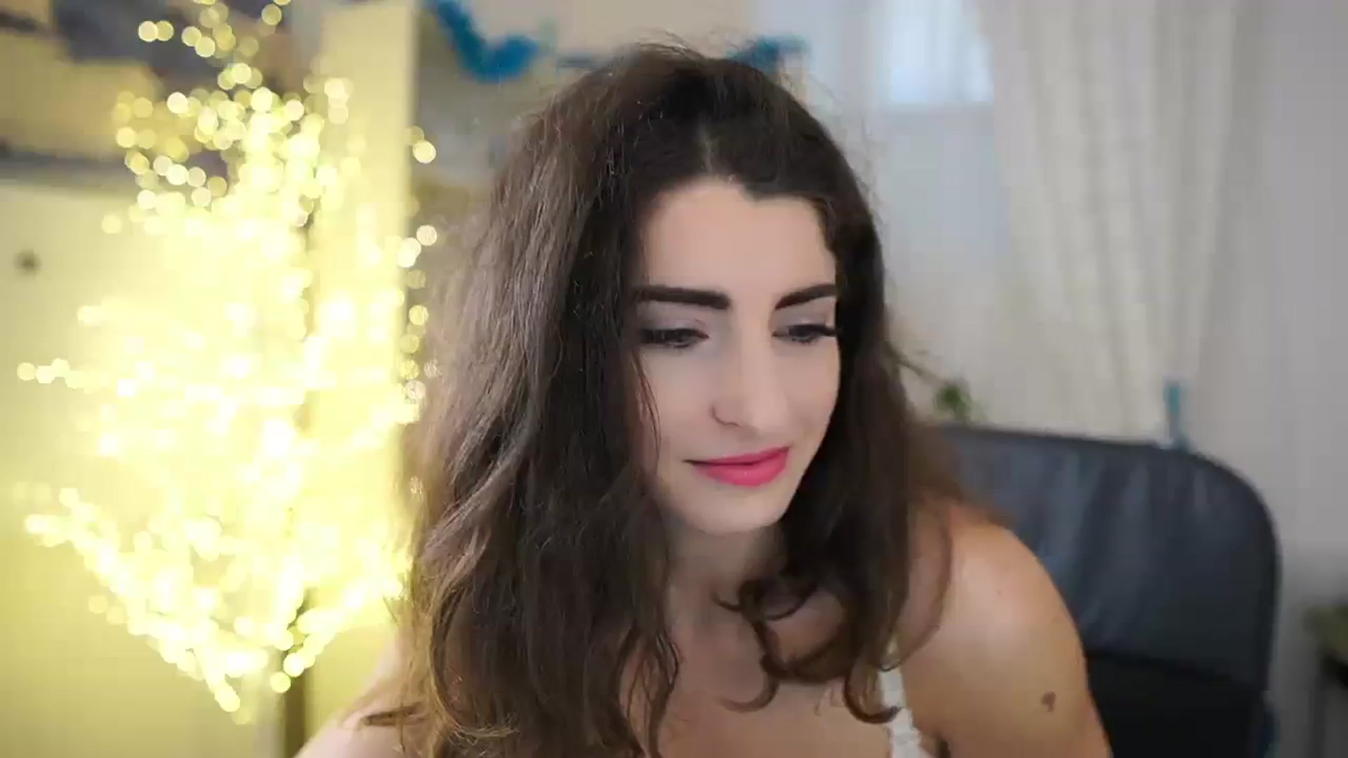Gallery image thumbnail from EVA__LOVIA_'s myfreecams stream on, 12/20/2023, 10:46 image 6 of 20