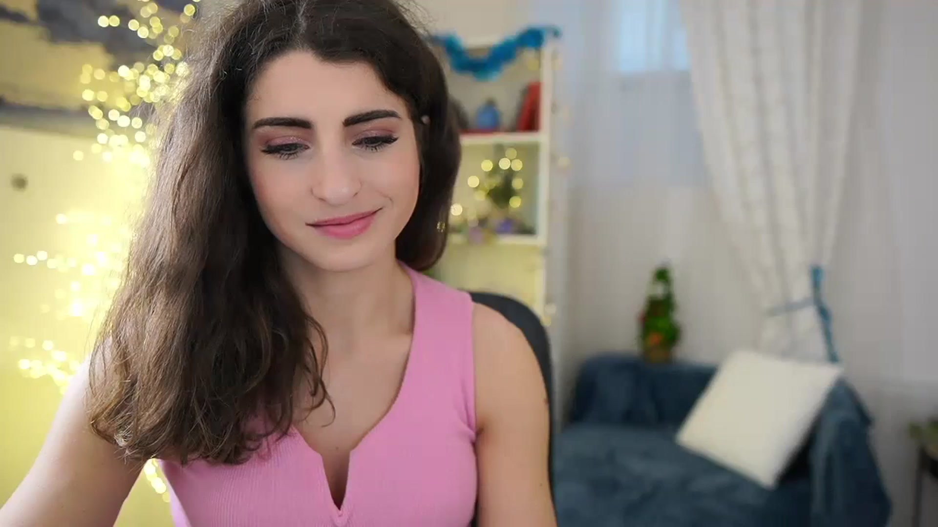 Gallery image thumbnail from EVA__LOVIA_'s myfreecams stream on, 12/22/2023, 12:22 image 9 of 20