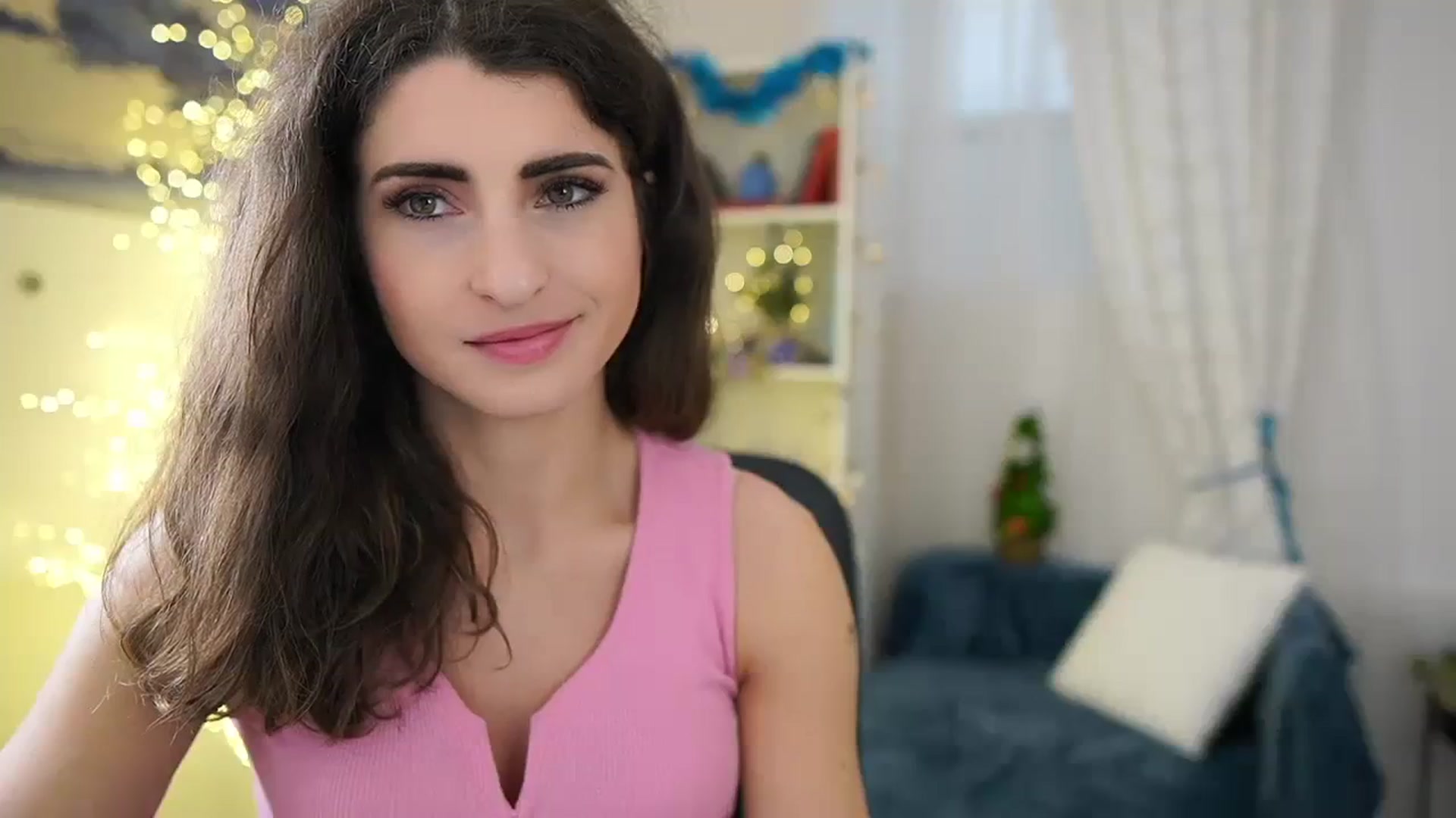 Gallery image thumbnail from EVA__LOVIA_'s myfreecams stream on, 12/22/2023, 12:22 image 13 of 20