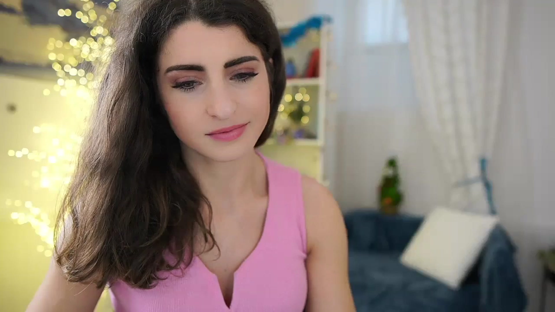 Gallery image thumbnail from EVA__LOVIA_'s myfreecams stream on, 12/22/2023, 12:22 image 2 of 20