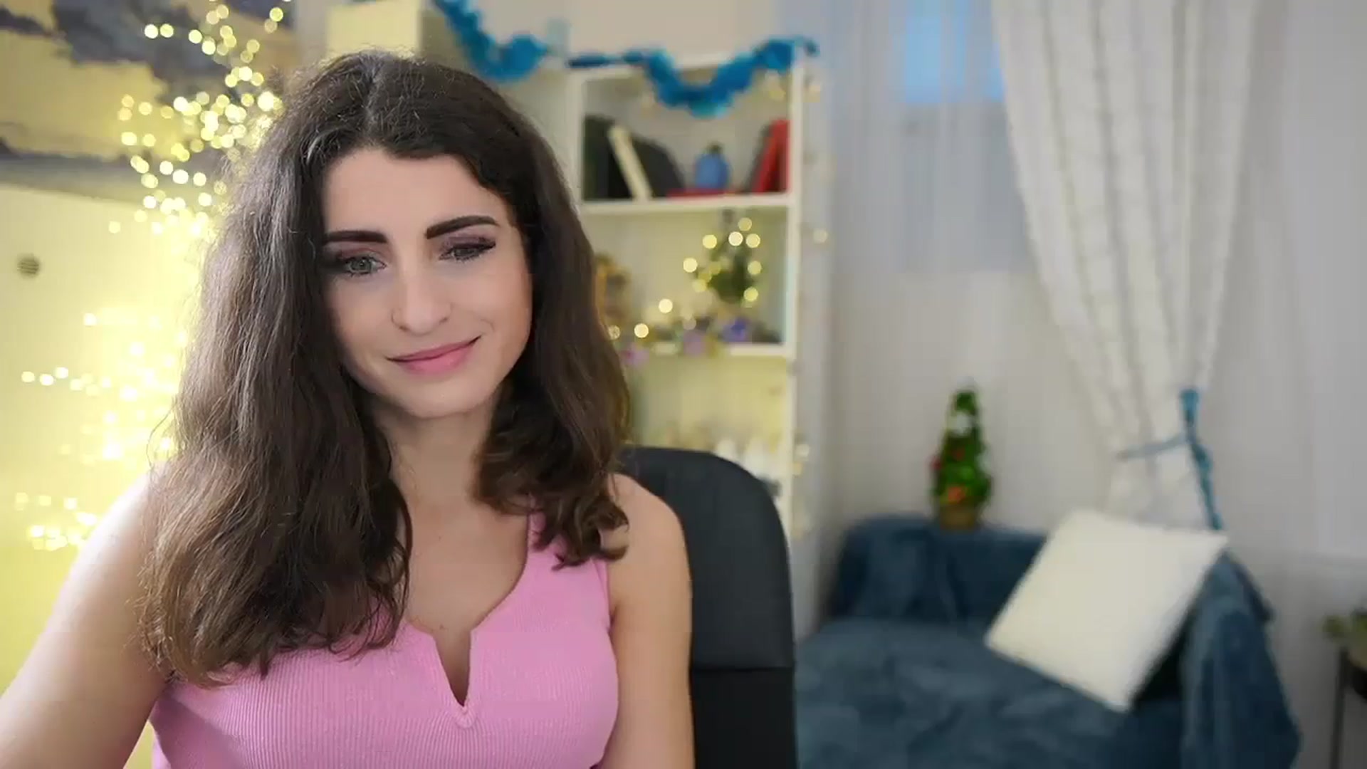 Gallery image thumbnail from EVA__LOVIA_'s myfreecams stream on, 12/22/2023, 14:09 image 8 of 20