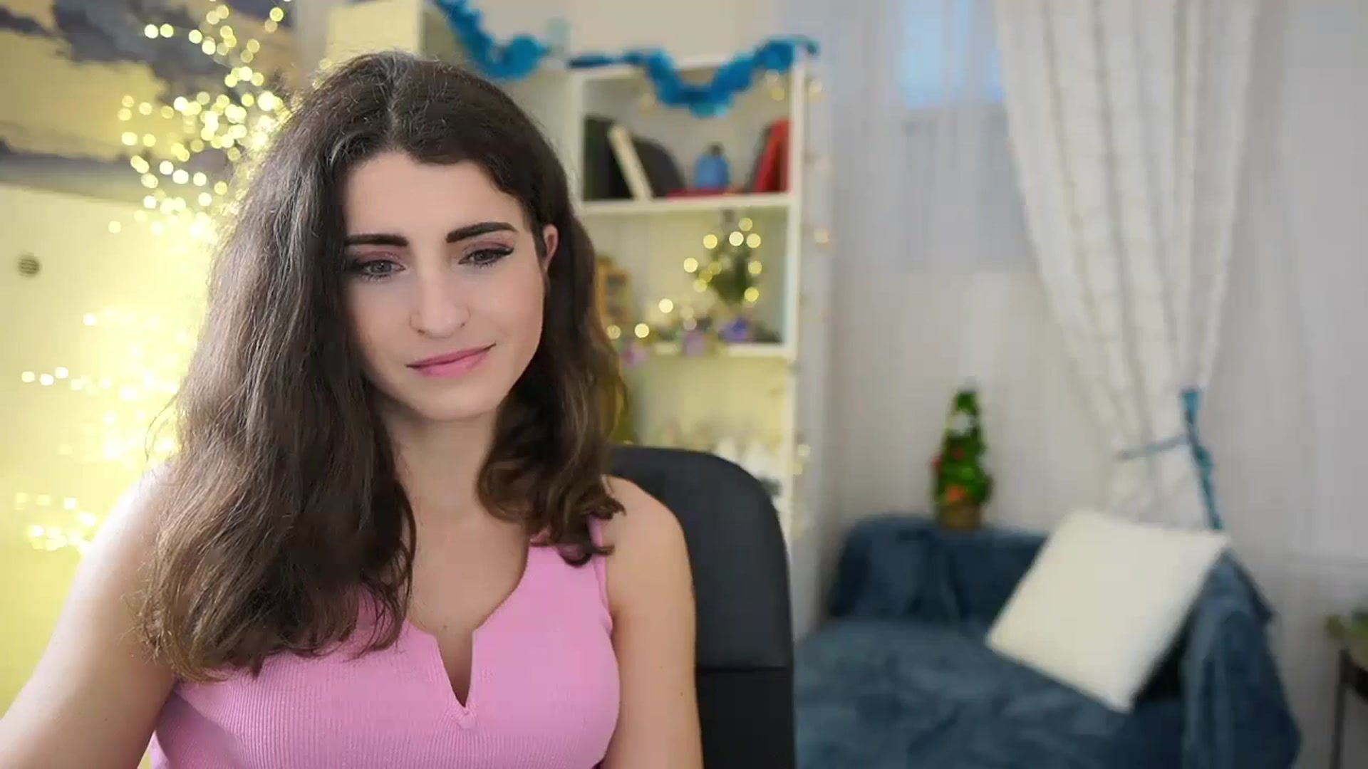 Gallery image thumbnail from EVA__LOVIA_'s myfreecams stream on, 12/22/2023, 14:09 image 9 of 20