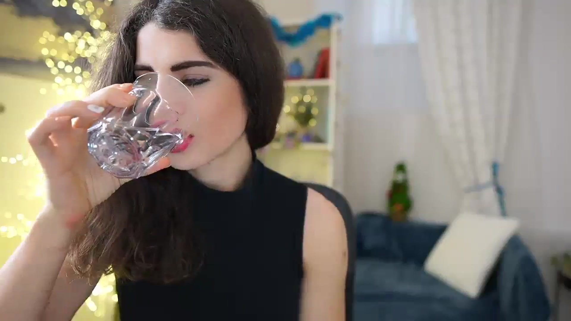 Gallery image thumbnail from EVA__LOVIA_'s myfreecams stream on, 12/27/2023, 11:34 image 11 of 20