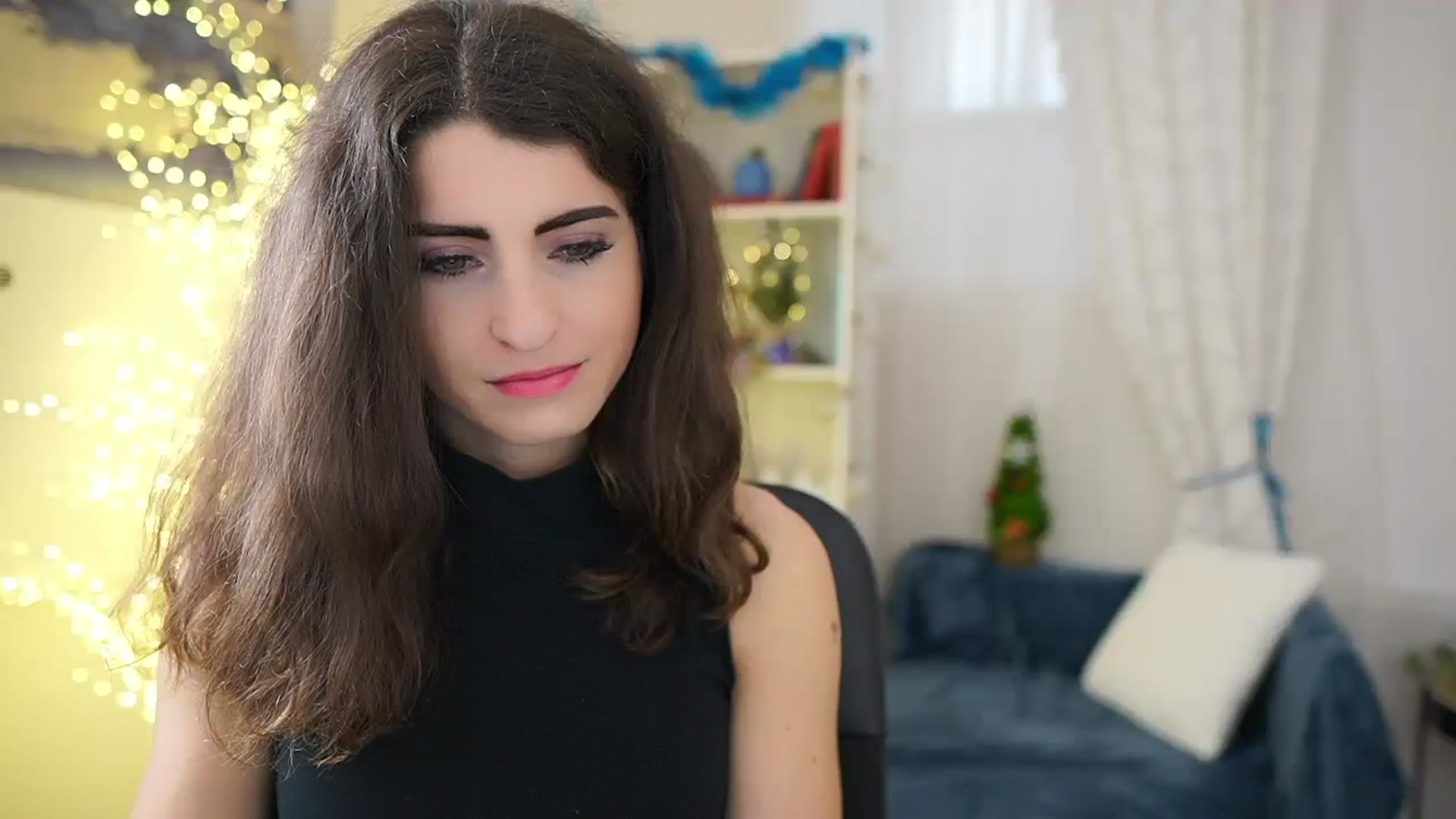 Gallery image thumbnail from EVA__LOVIA_'s myfreecams stream on, 12/27/2023, 11:34 image 14 of 20