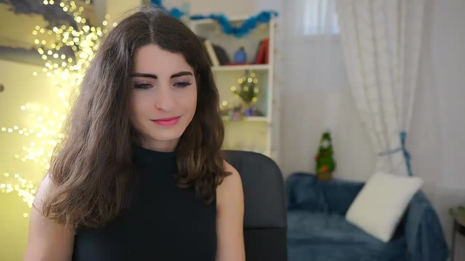 Gallery image thumbnail from EVA__LOVIA_'s myfreecams stream on, 12/27/2023, 13:17 image 16 of 20