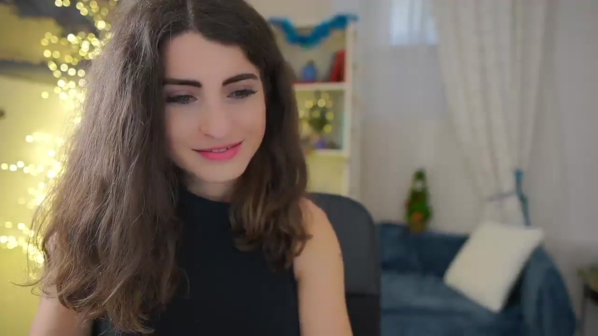 Gallery image thumbnail from EVA__LOVIA_'s myfreecams stream on, 12/27/2023, 13:17 image 15 of 20