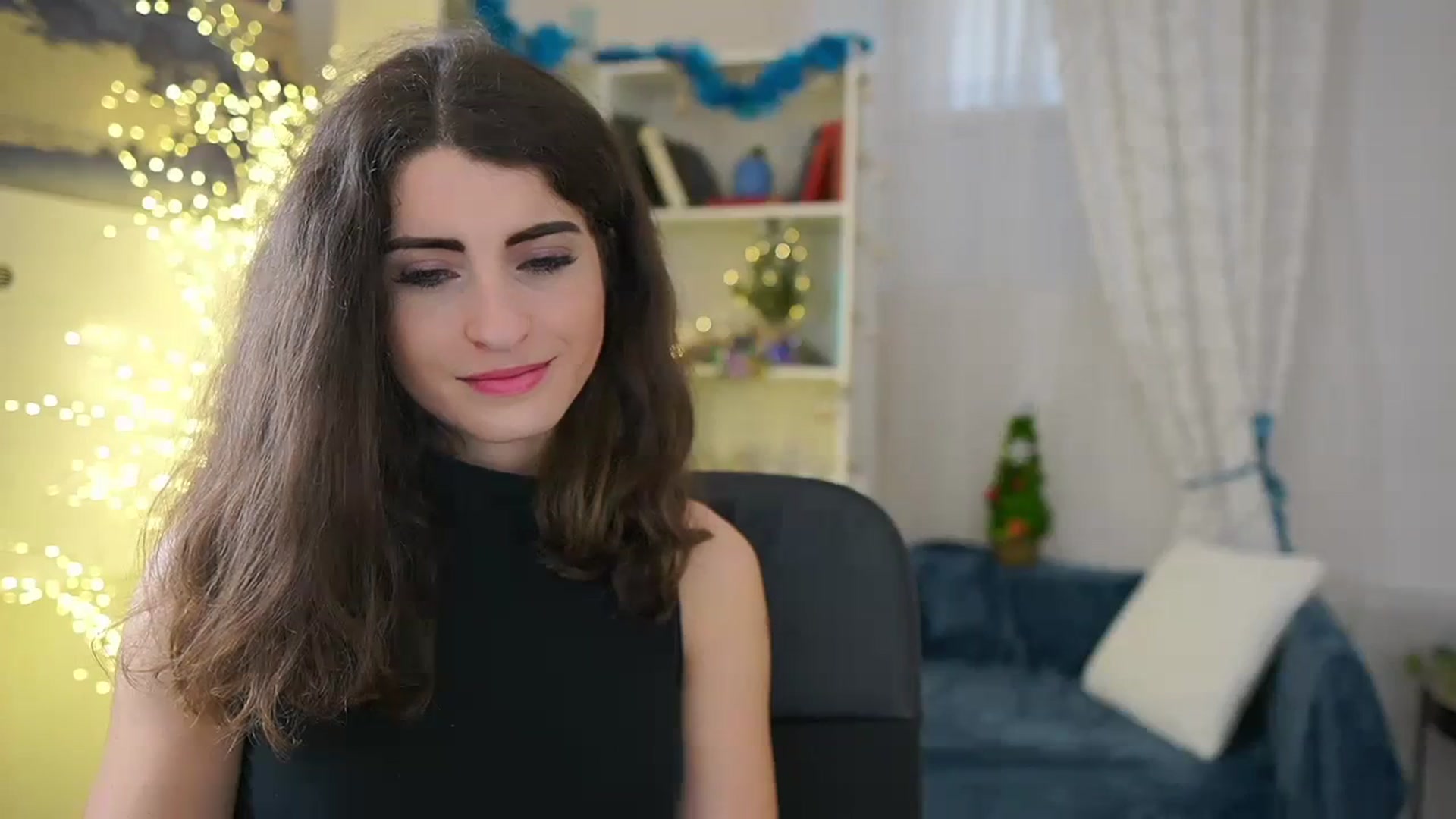 Gallery image thumbnail from EVA__LOVIA_'s myfreecams stream on, 12/27/2023, 13:17 image 17 of 20