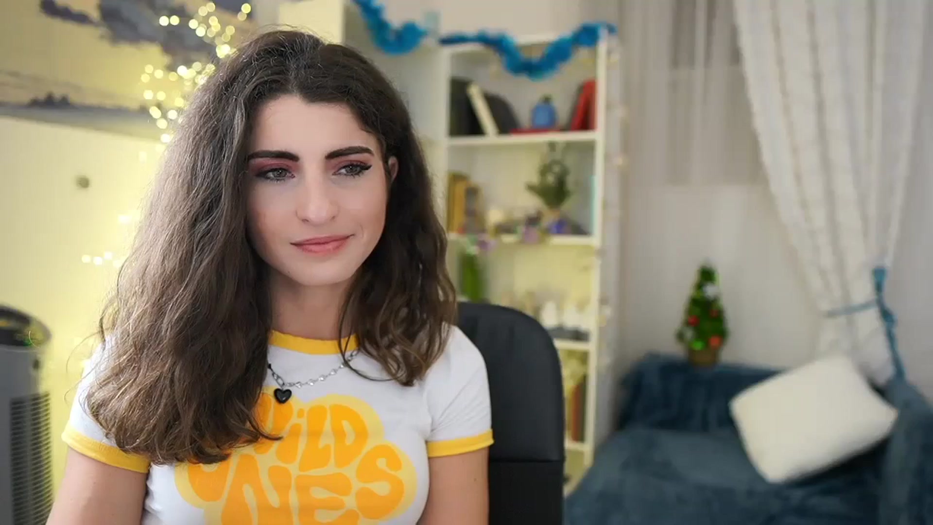 Gallery image thumbnail from EVA__LOVIA_'s myfreecams stream on, 12/31/2023, 19:17 image 19 of 20