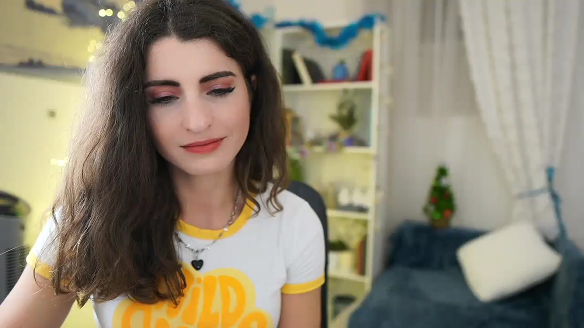 Gallery image thumbnail from EVA__LOVIA_'s myfreecams stream on, 12/31/2023, 22:02 image 13 of 20