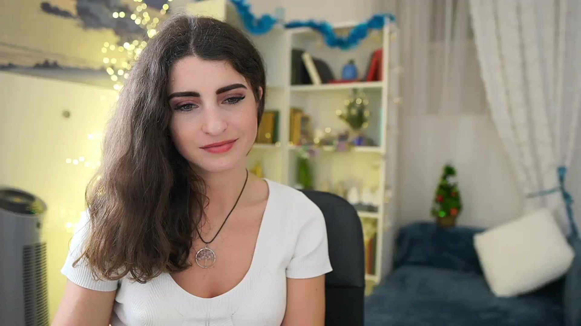 Gallery image thumbnail from EVA__LOVIA_'s myfreecams stream on, 01/01/2024, 17:10 image 1 of 20