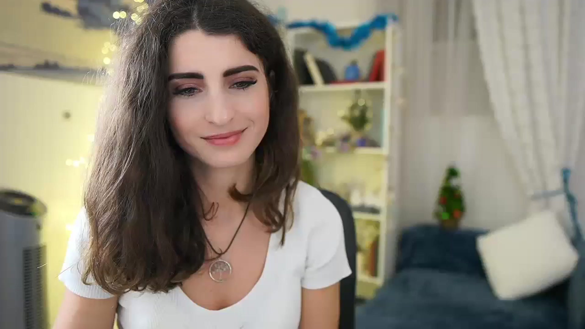 Gallery image thumbnail from EVA__LOVIA_'s myfreecams stream on, 01/01/2024, 18:01 image 7 of 20