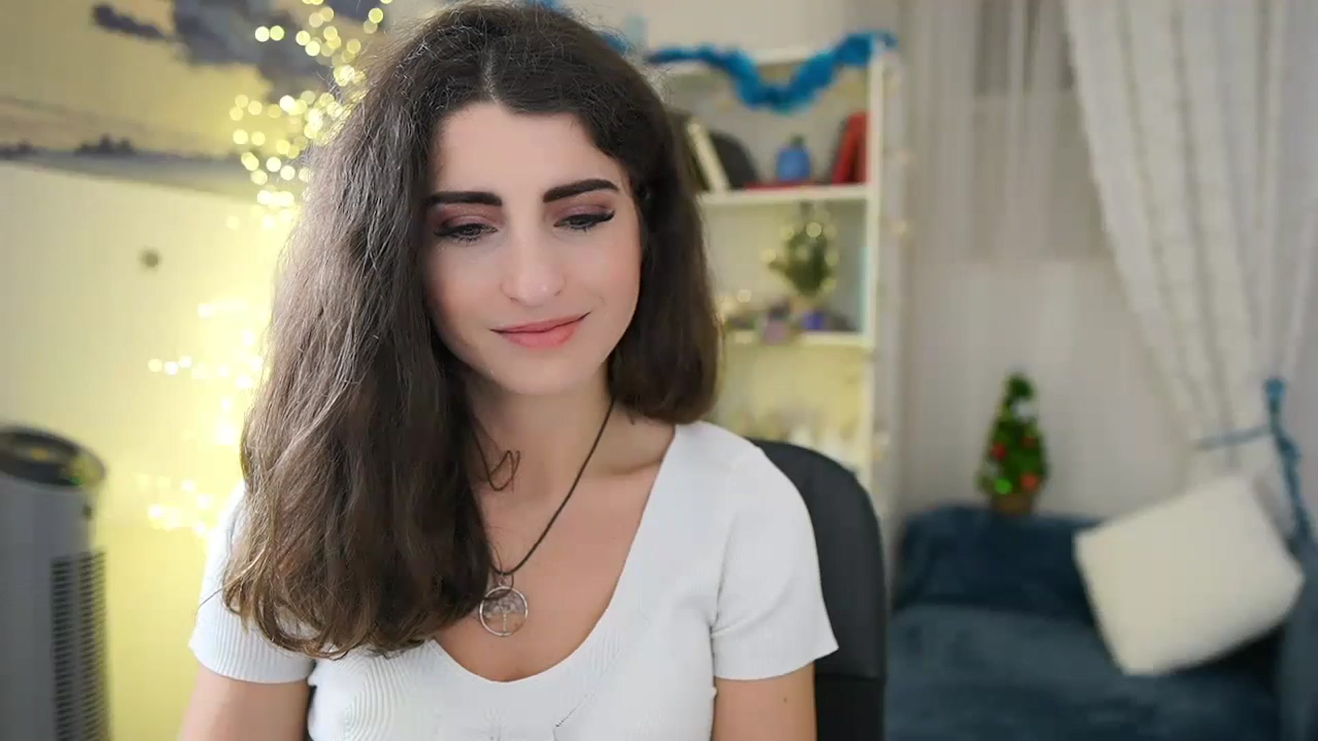 Gallery image thumbnail from EVA__LOVIA_'s myfreecams stream on, 01/01/2024, 18:01 image 2 of 20