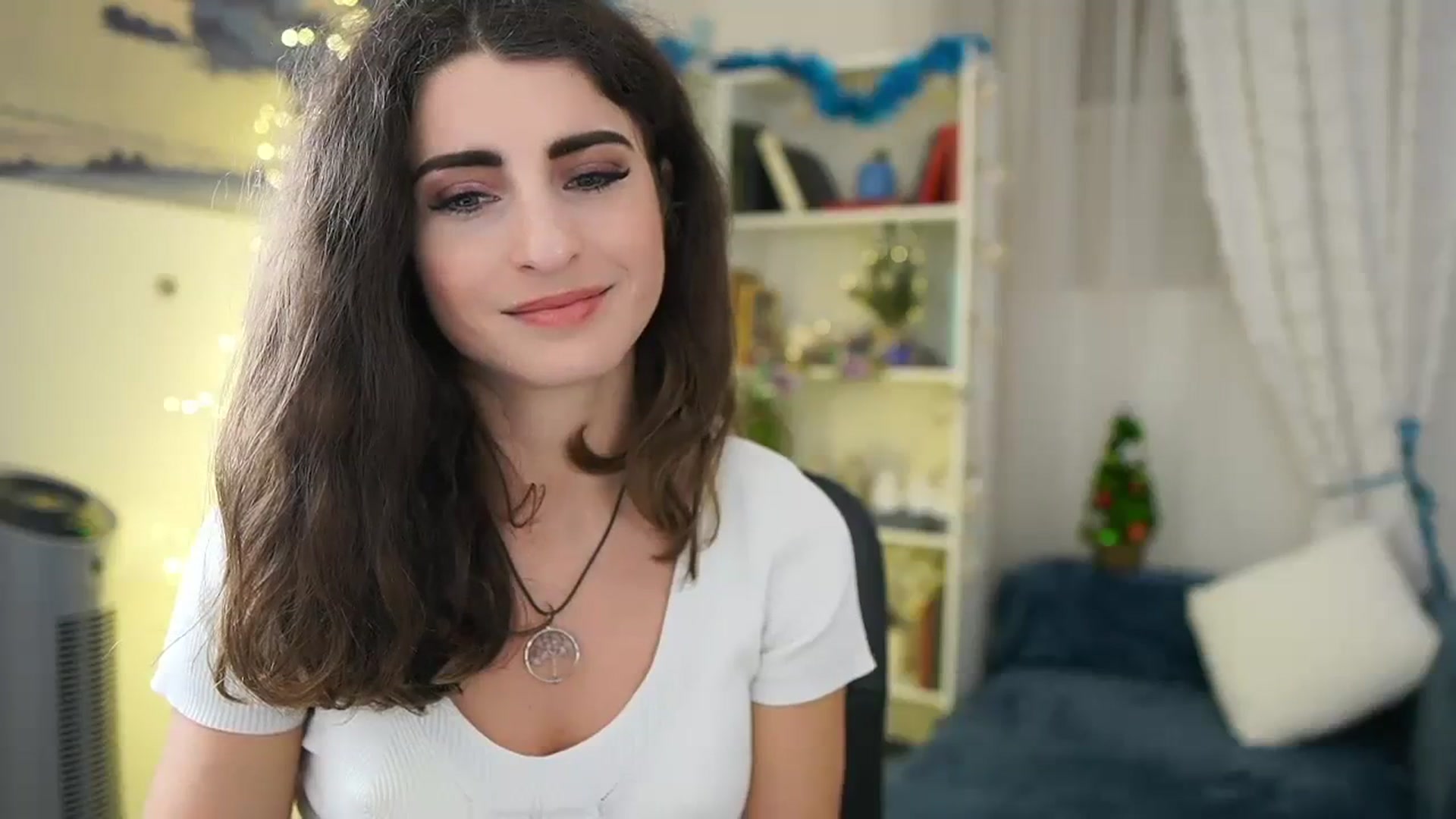 Gallery image thumbnail from EVA__LOVIA_'s myfreecams stream on, 01/01/2024, 18:01 image 5 of 20