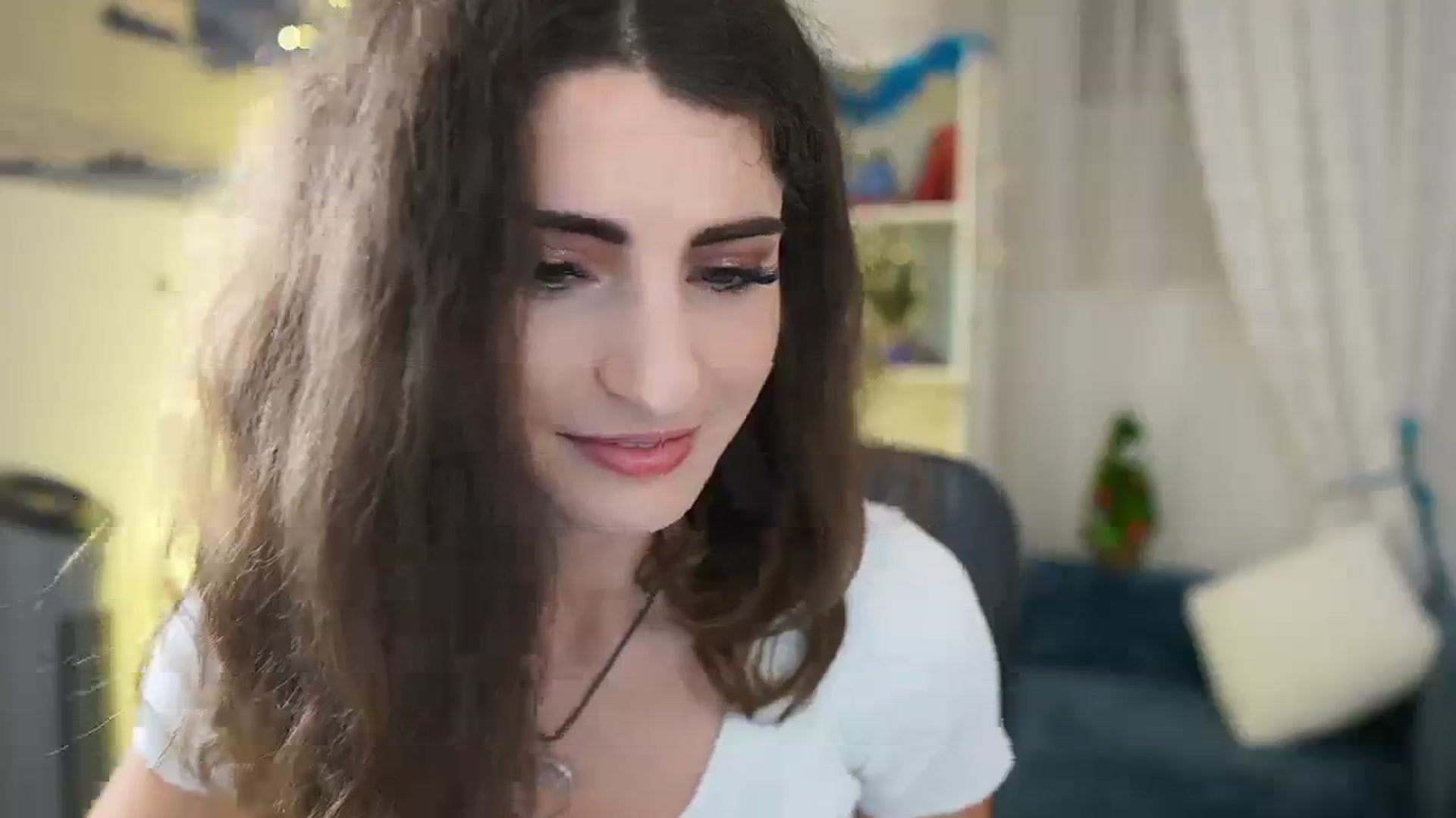 Gallery image thumbnail from EVA__LOVIA_'s myfreecams stream on, 01/01/2024, 18:53 image 16 of 20