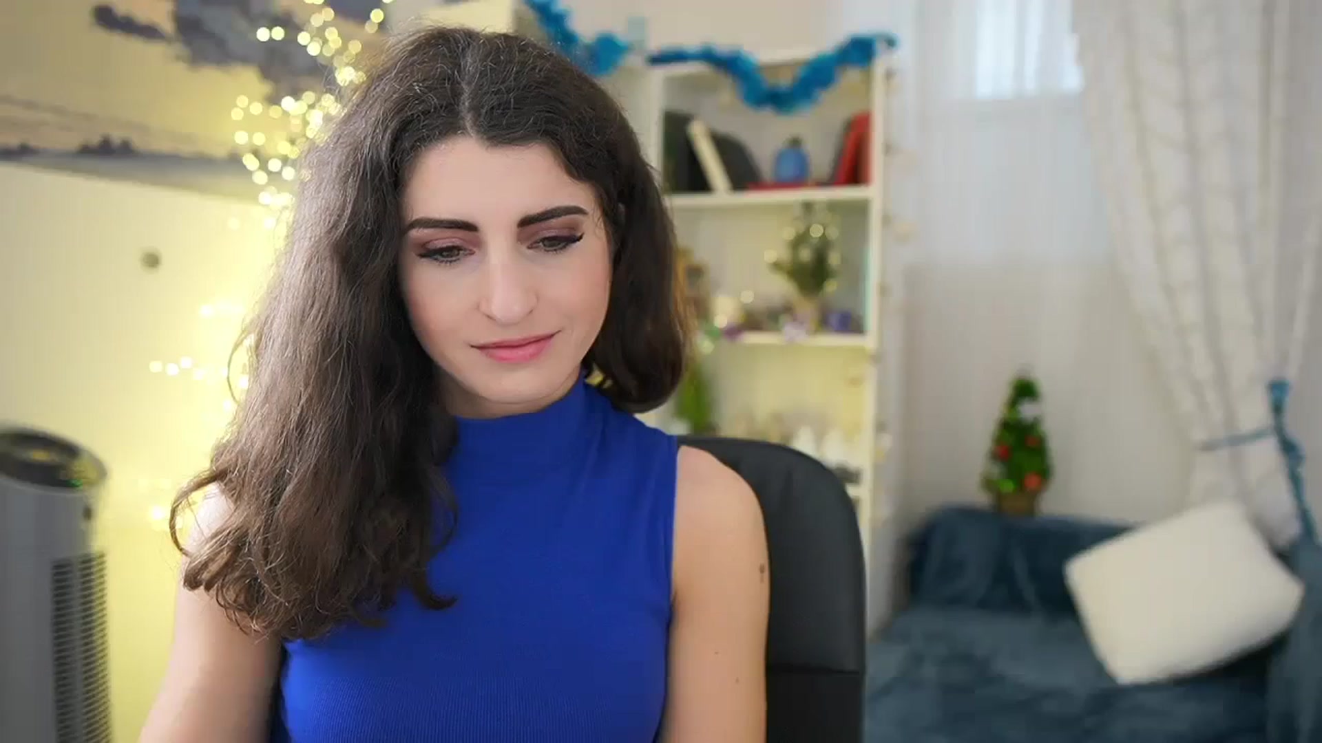 Gallery image thumbnail from EVA__LOVIA_'s myfreecams stream on, 01/02/2024, 12:40 image 10 of 20