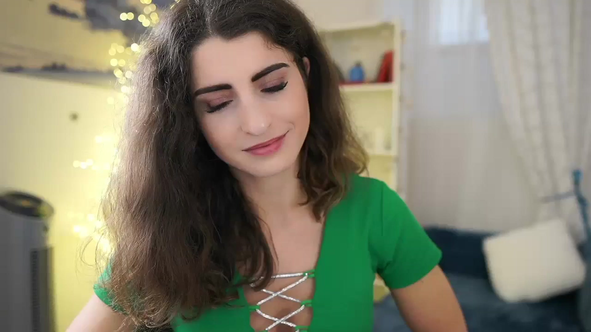 Gallery image thumbnail from EVA__LOVIA_'s myfreecams stream on, 01/08/2024, 13:09 image 18 of 20