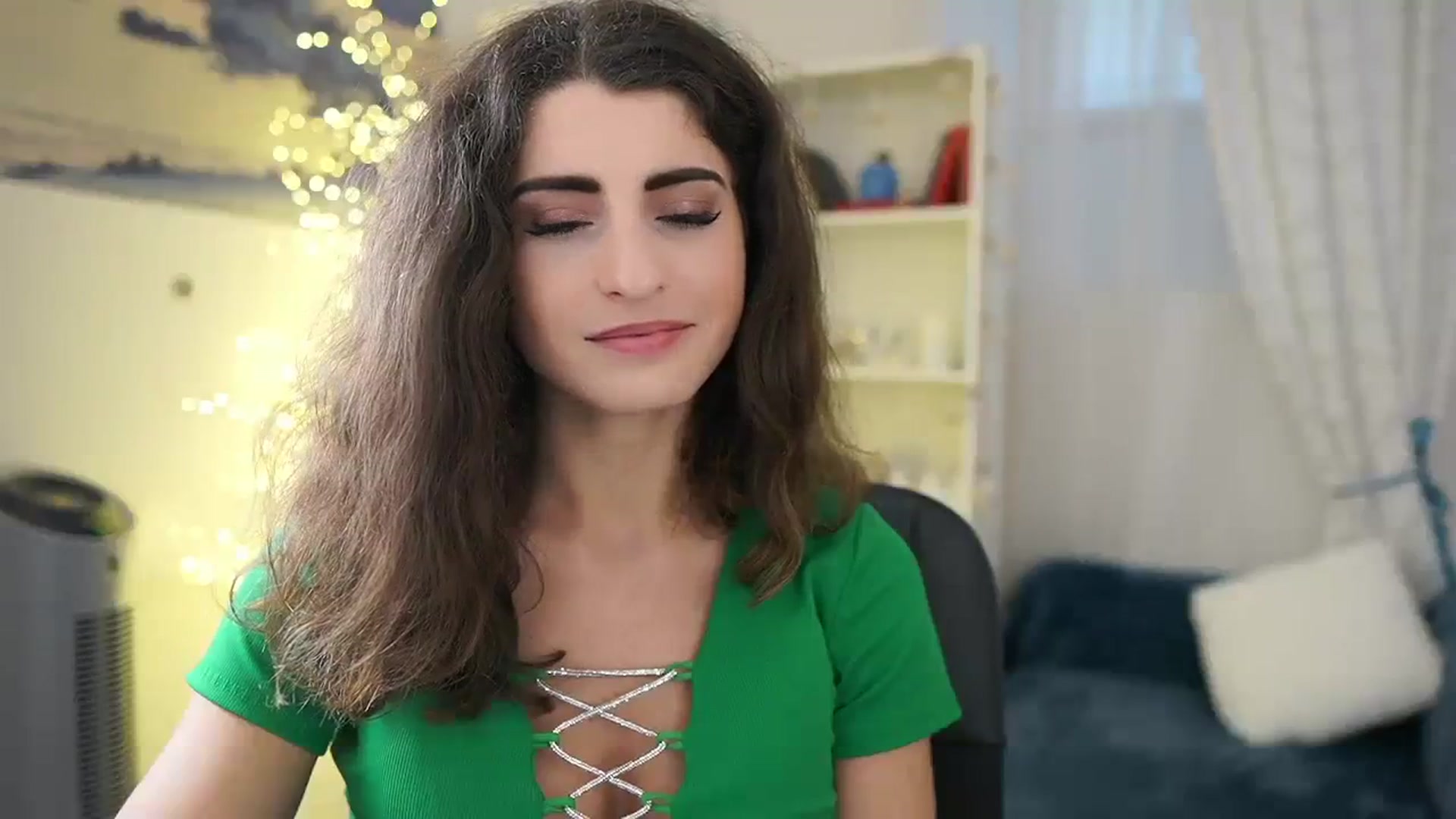 Gallery image thumbnail from EVA__LOVIA_'s myfreecams stream on, 01/08/2024, 13:36 image 15 of 20