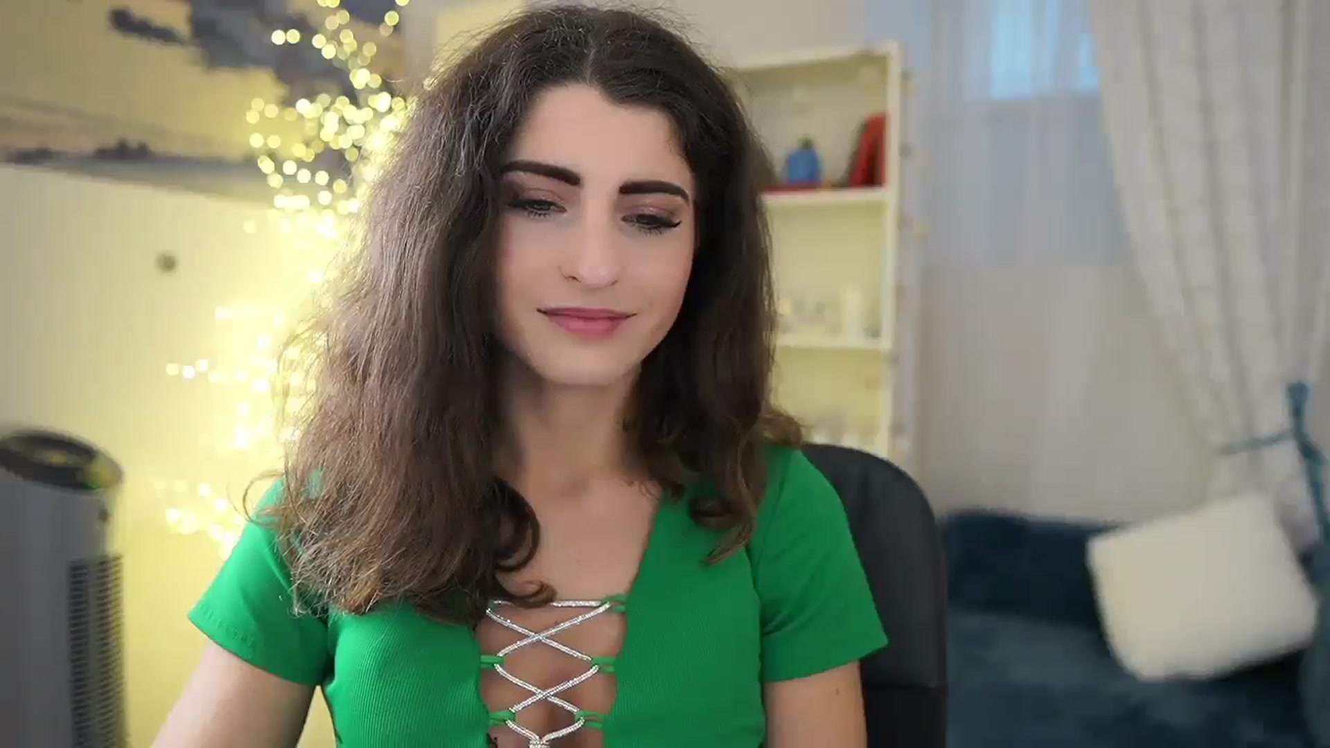 Gallery image thumbnail from EVA__LOVIA_'s myfreecams stream on, 01/08/2024, 13:36 image 10 of 20