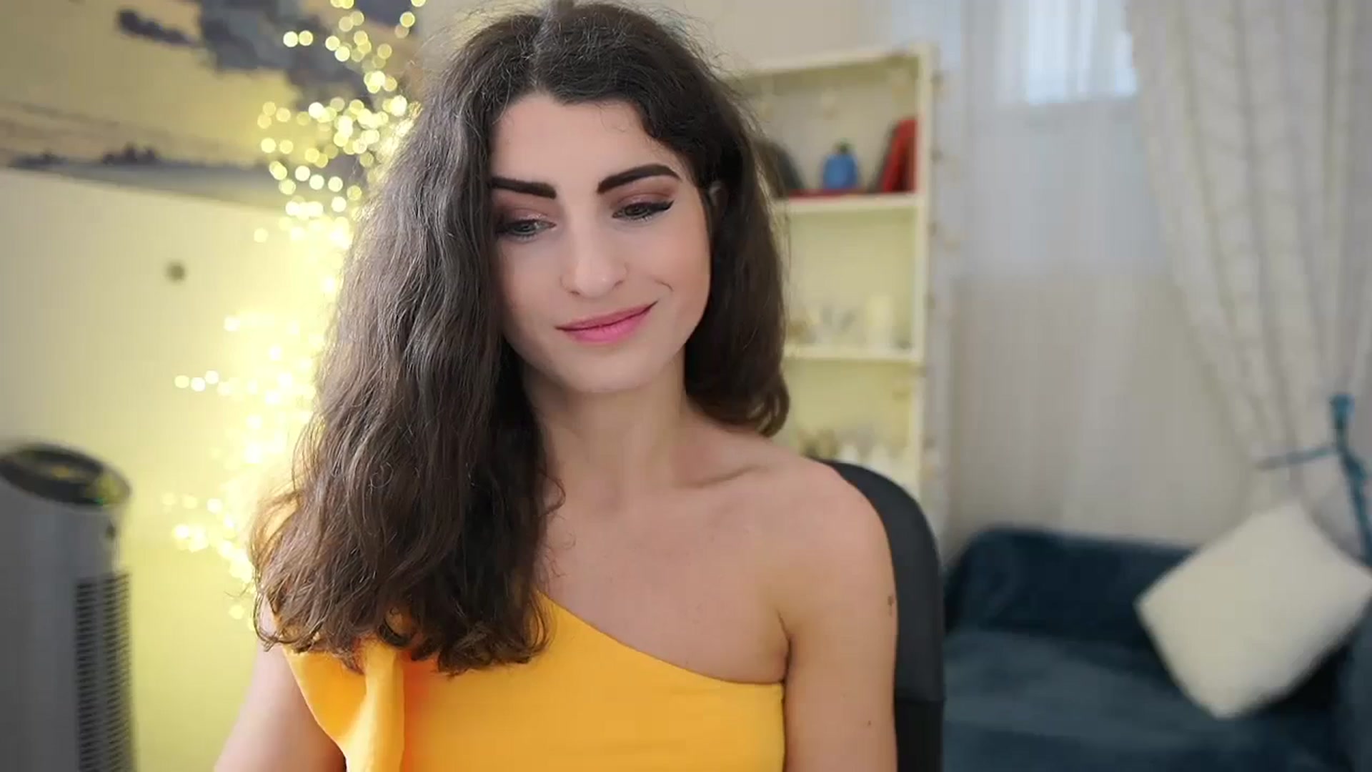 Gallery image thumbnail from EVA__LOVIA_'s myfreecams stream on, 01/10/2024, 11:37 image 14 of 20