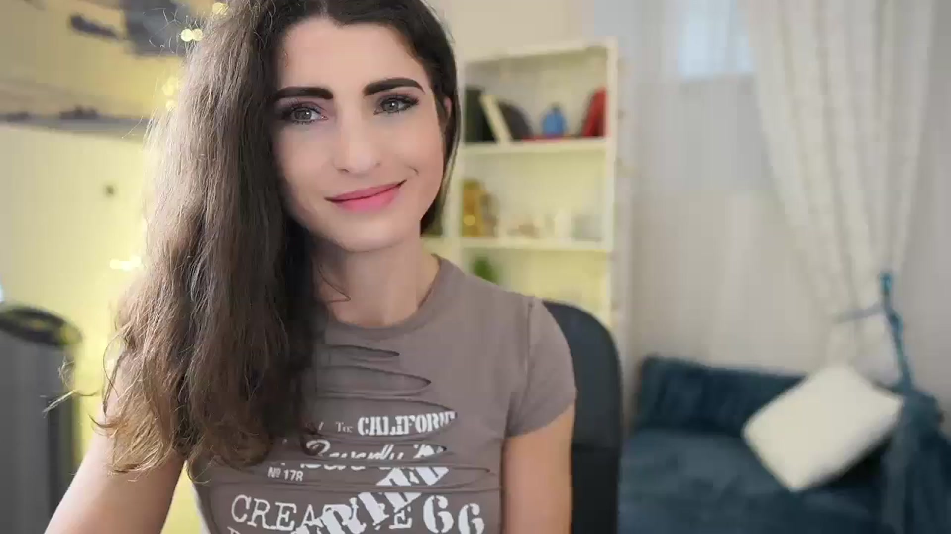 Gallery image thumbnail from EVA__LOVIA_'s myfreecams stream on, 01/17/2024, 11:30 image 18 of 20