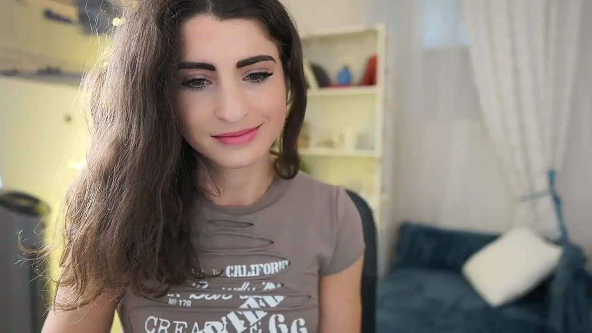 Gallery image thumbnail from EVA__LOVIA_'s myfreecams stream on, 01/17/2024, 11:30 image 14 of 20