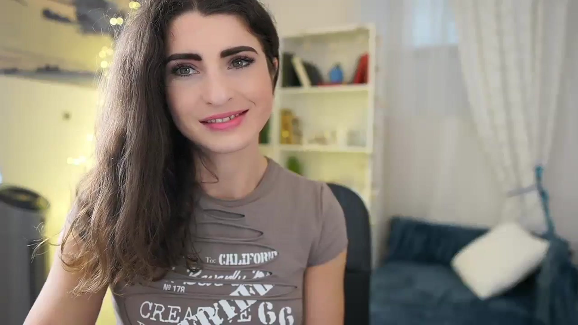 Gallery image thumbnail from EVA__LOVIA_'s myfreecams stream on, 01/17/2024, 11:30 image 16 of 20