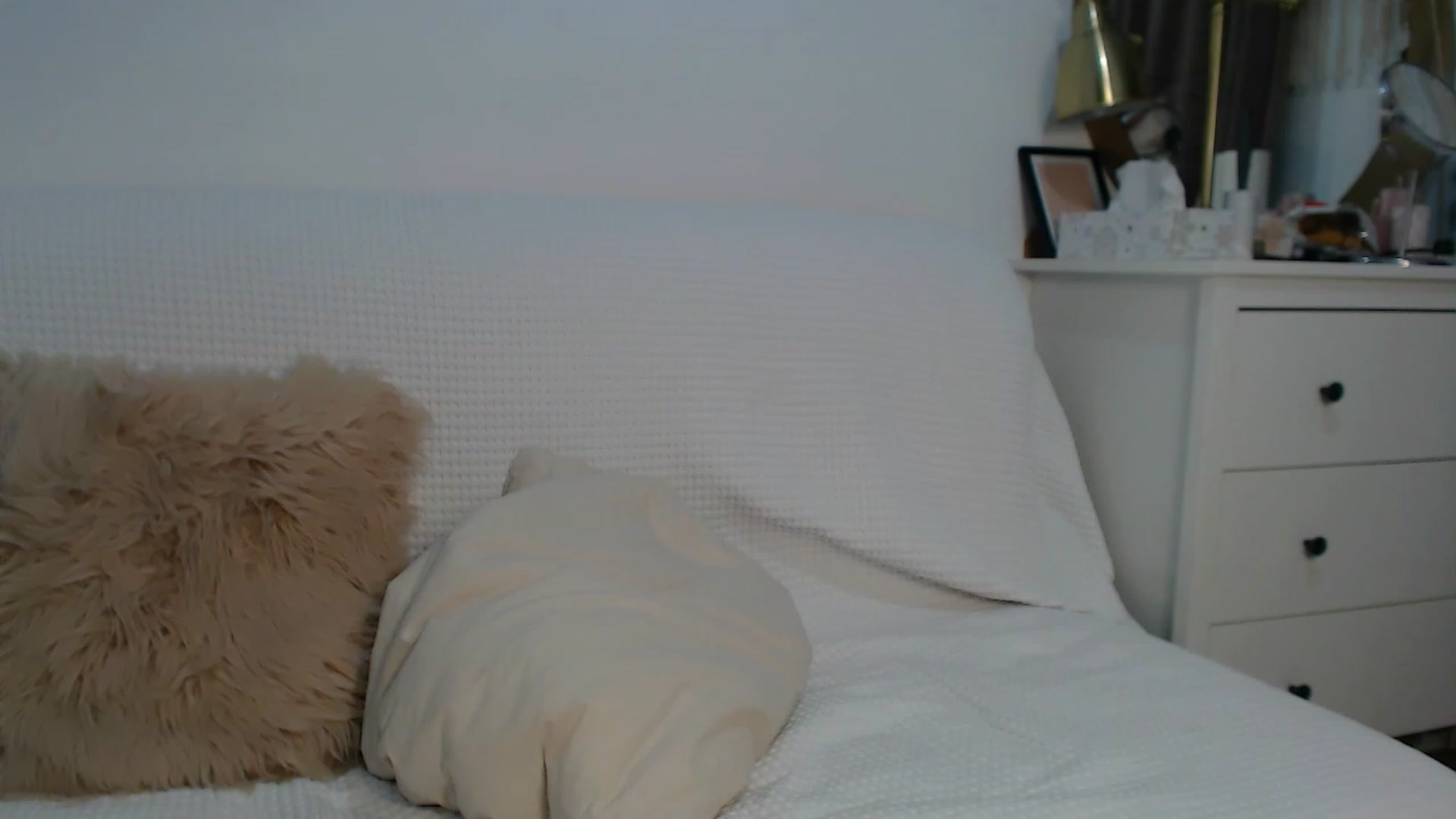 Gallery image thumbnail from E_V_A___'s myfreecams stream on, 01/09/2024, 05:20 image 9 of 20