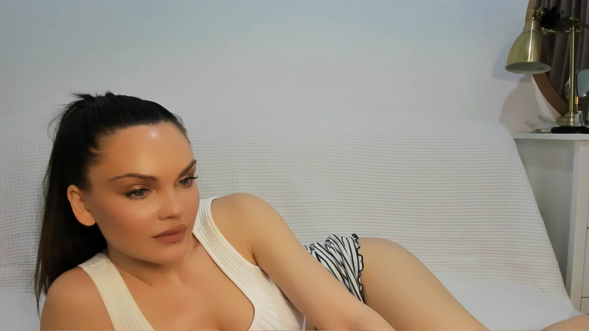 Gallery image thumbnail from E_V_A___'s myfreecams stream on, 06/24/2024, 24:00 image 7 of 20