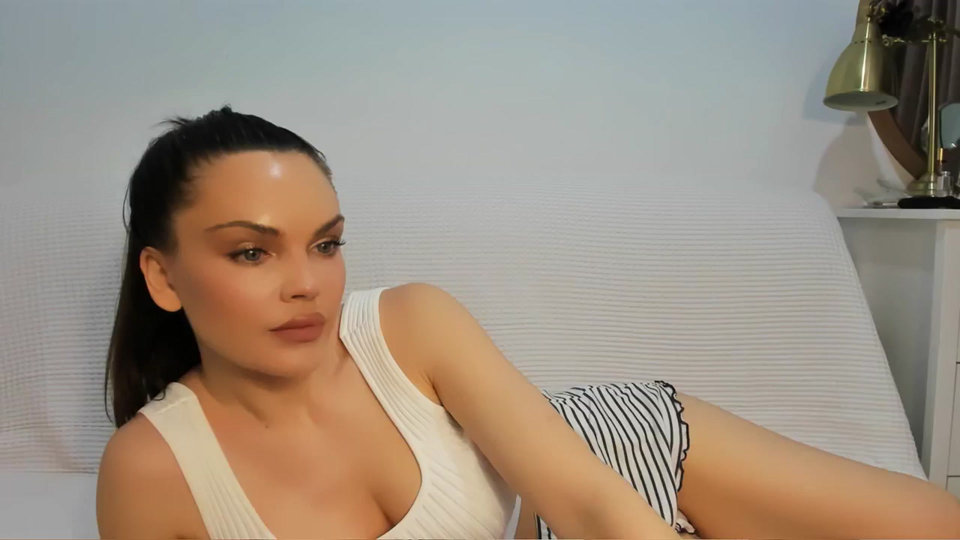 Gallery image thumbnail from E_V_A___'s myfreecams stream on, 06/24/2024, 24:00 image 1 of 20