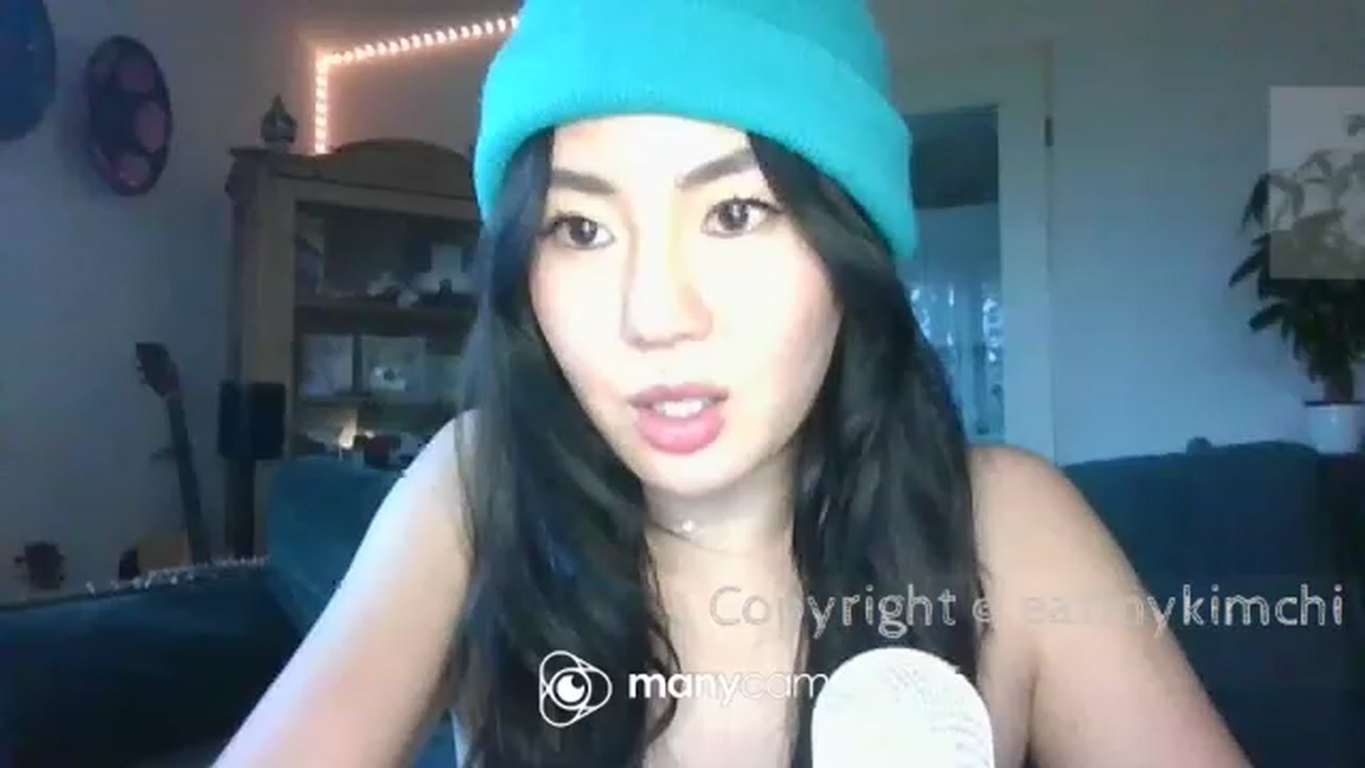 Gallery image thumbnail from EatMyKimchi's myfreecams stream on, 11/23/2022, 14:40 image 4 of 20