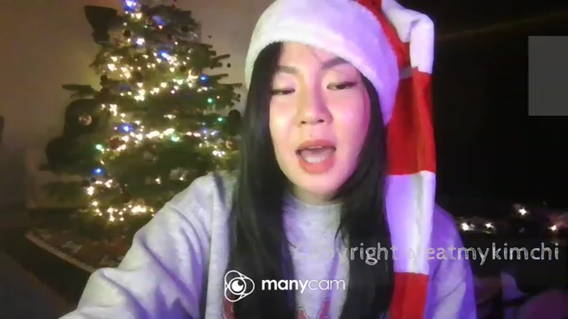 Gallery image thumbnail from EatMyKimchi's myfreecams stream on, 12/20/2022, 01:50 image 18 of 20