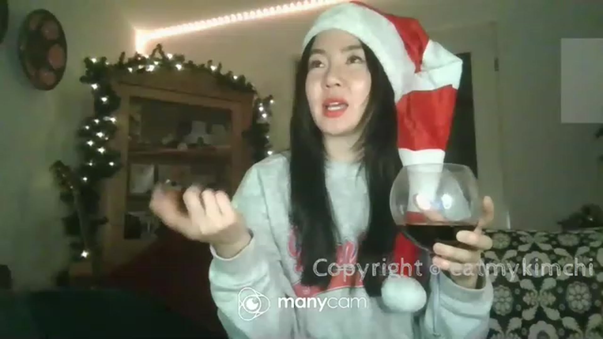 Gallery image thumbnail from EatMyKimchi's myfreecams stream on, 12/20/2022, 01:50 image 8 of 20