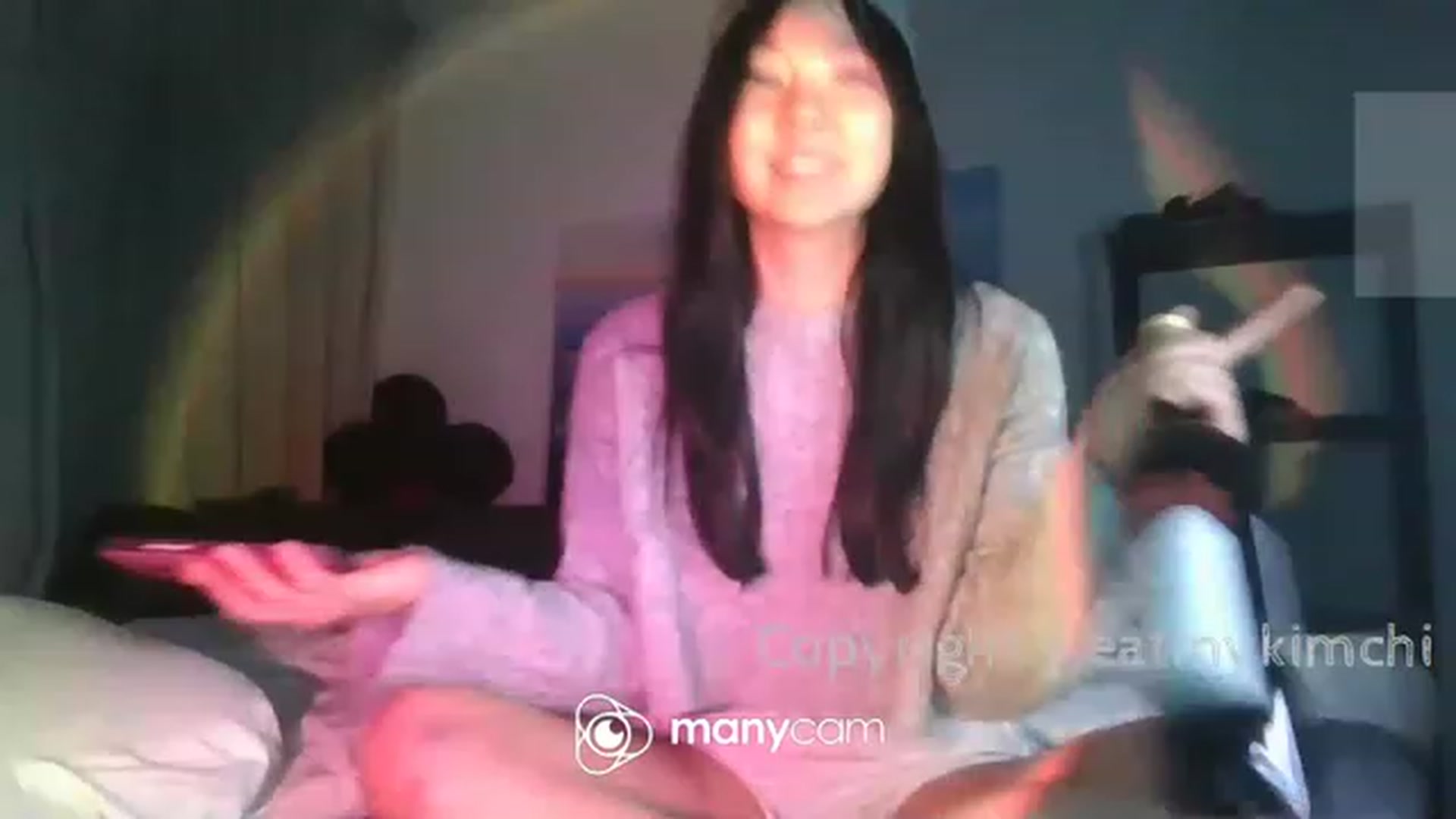 Gallery image thumbnail from EatMyKimchi's myfreecams stream on, 12/30/2022, 16:23 image 5 of 20