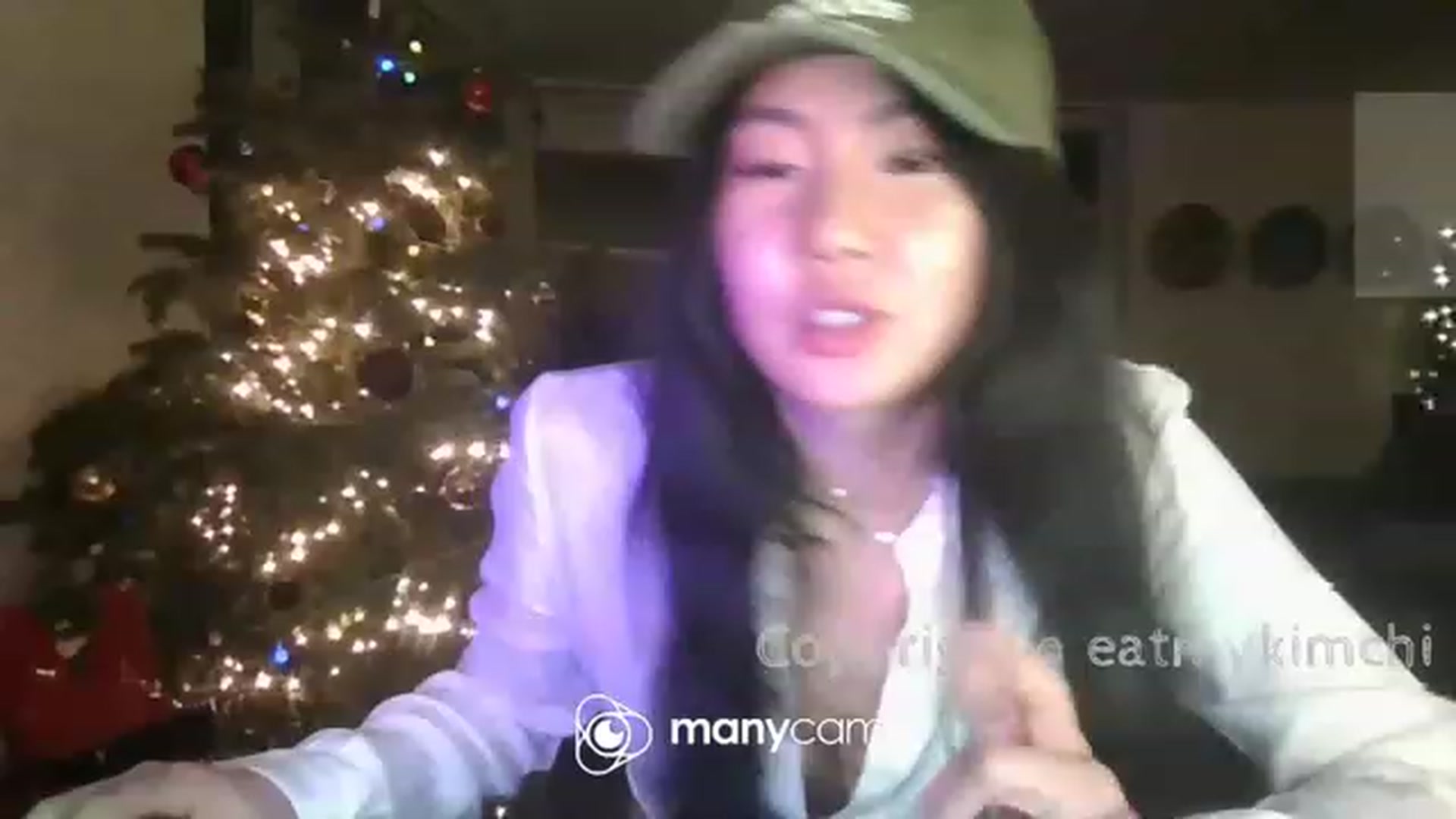 Gallery image thumbnail from EatMyKimchi's myfreecams stream on, 01/06/2023, 19:15 image 4 of 20