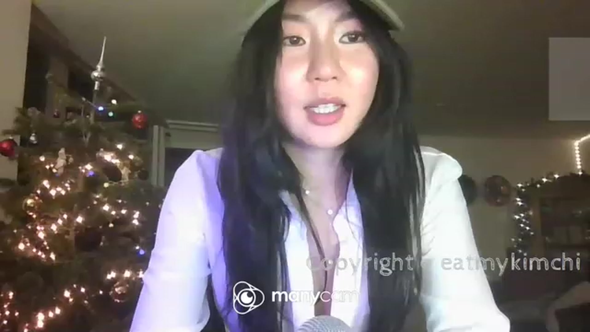 Gallery image thumbnail from EatMyKimchi's myfreecams stream on, 01/06/2023, 19:15 image 8 of 20