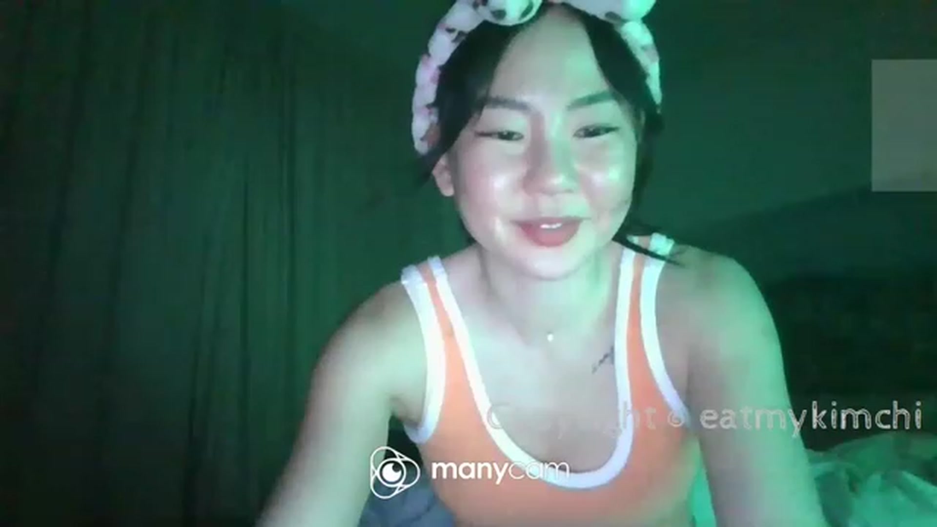 Gallery image thumbnail from EatMyKimchi's myfreecams stream on, 01/21/2023, 22:45 image 14 of 20