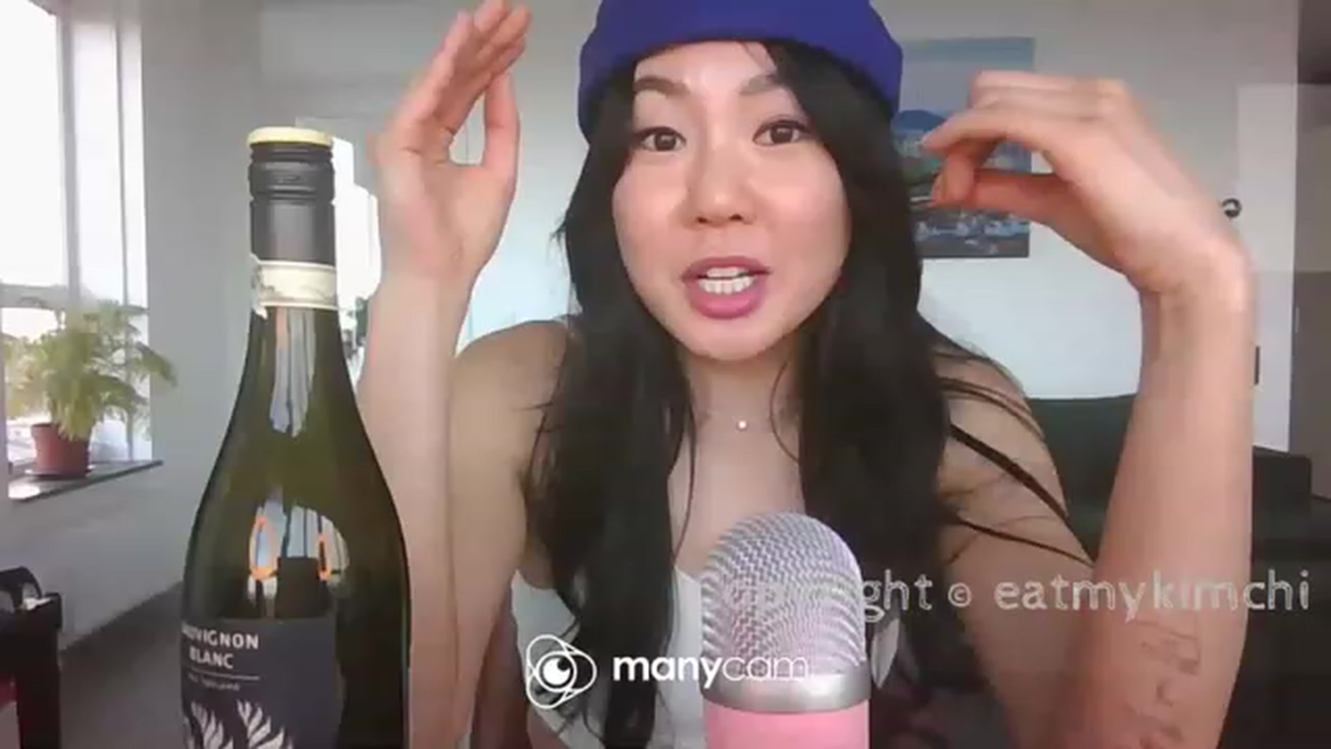 Gallery image thumbnail from EatMyKimchi's myfreecams stream on, 03/23/2023, 17:14 image 3 of 20