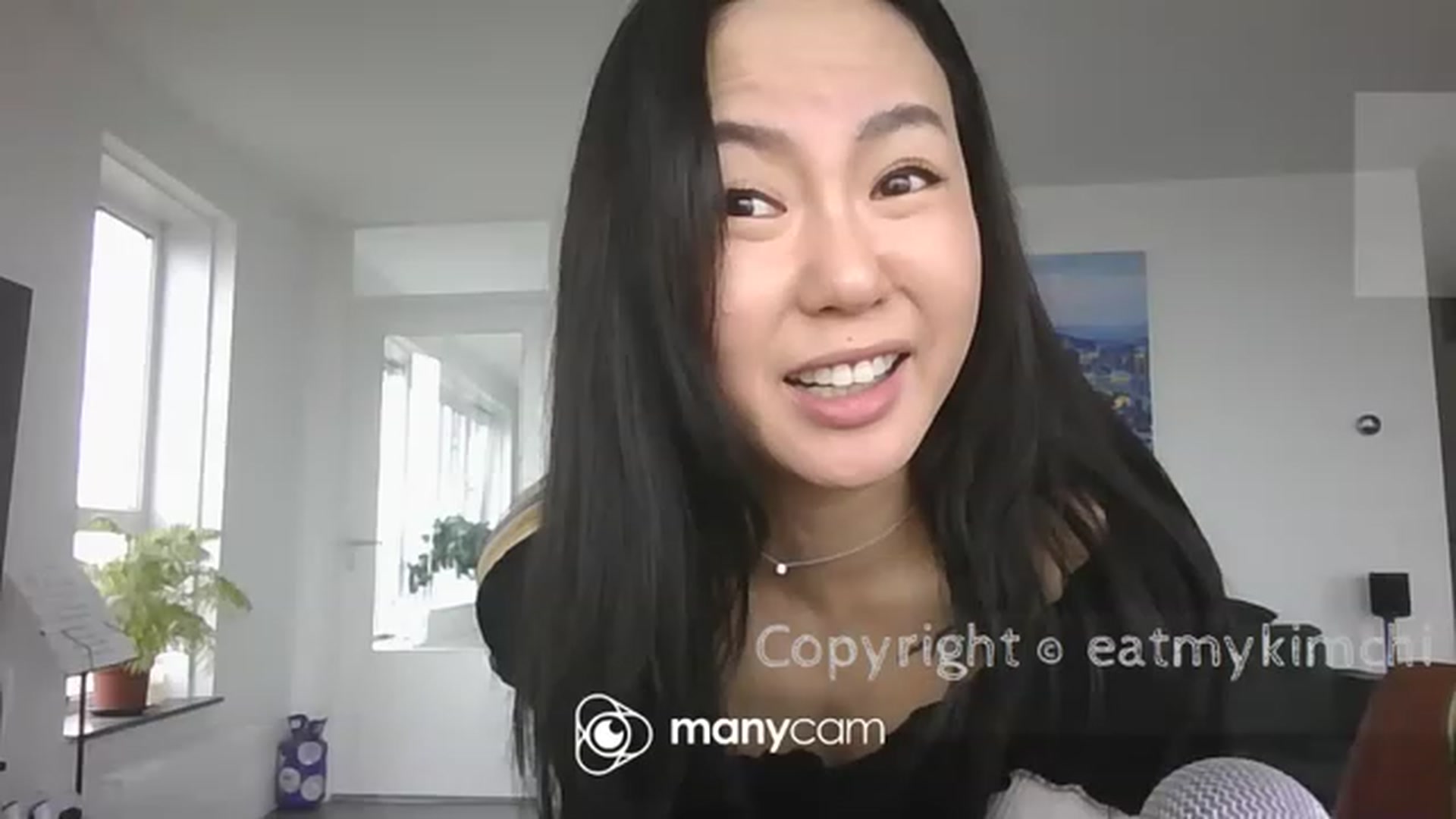 Gallery image thumbnail from EatMyKimchi's myfreecams stream on, 03/28/2023, 14:14 image 6 of 20
