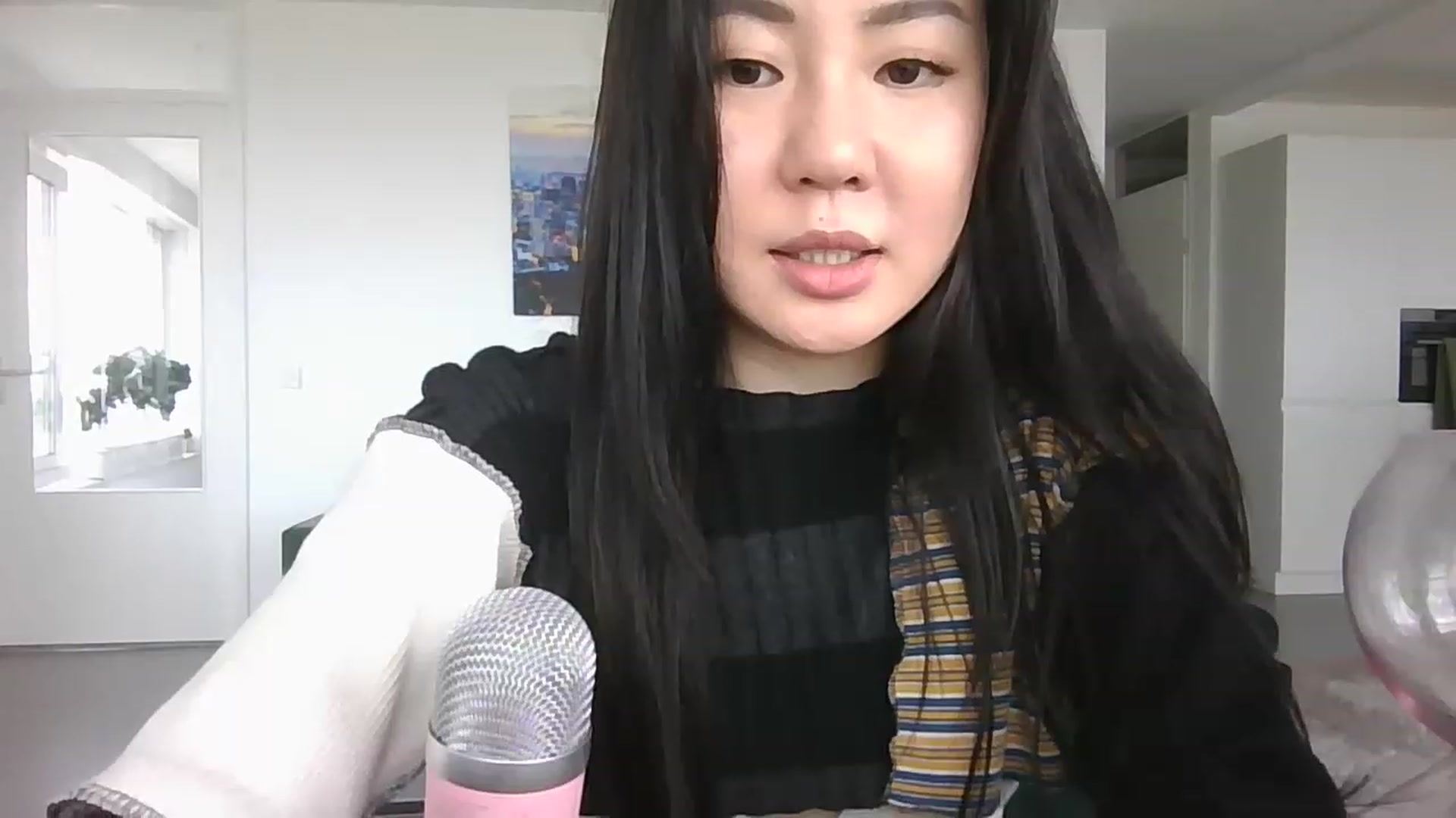 Gallery image thumbnail from EatMyKimchi's myfreecams stream on, 04/14/2023, 14:33 image 13 of 20