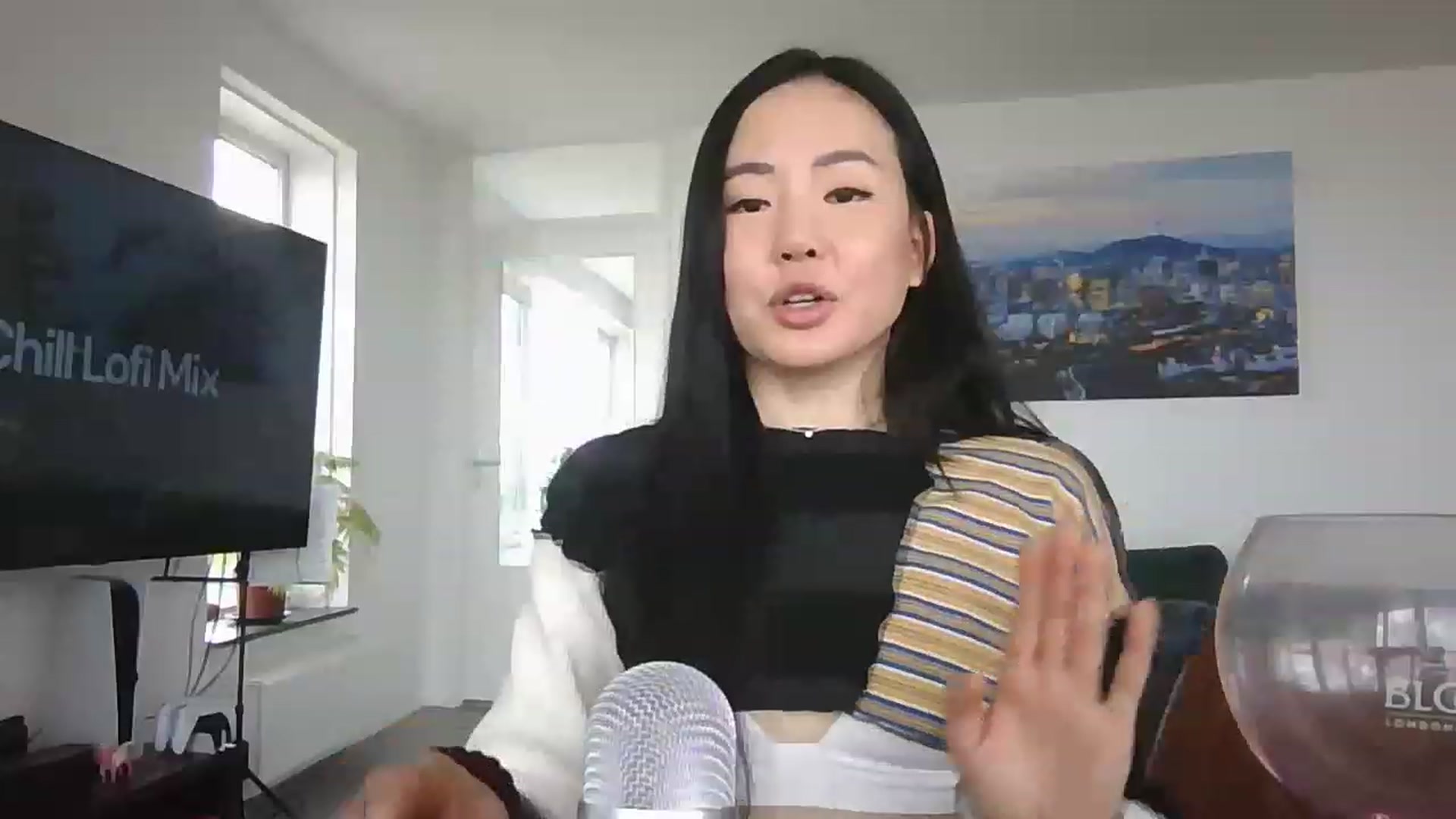 Gallery image thumbnail from EatMyKimchi's myfreecams stream on, 04/14/2023, 14:33 image 10 of 20