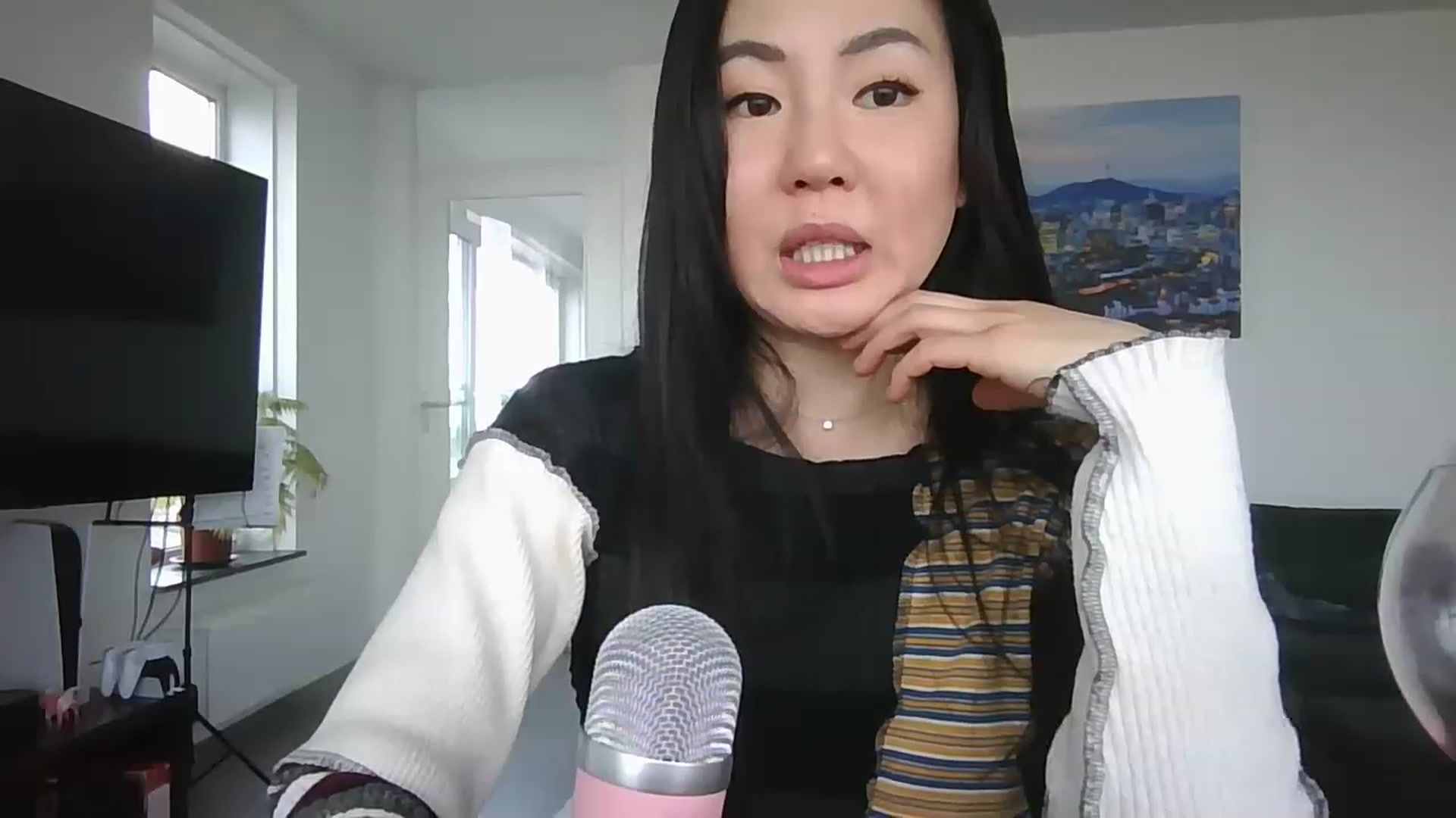 Gallery image thumbnail from EatMyKimchi's myfreecams stream on, 04/14/2023, 14:33 image 11 of 20