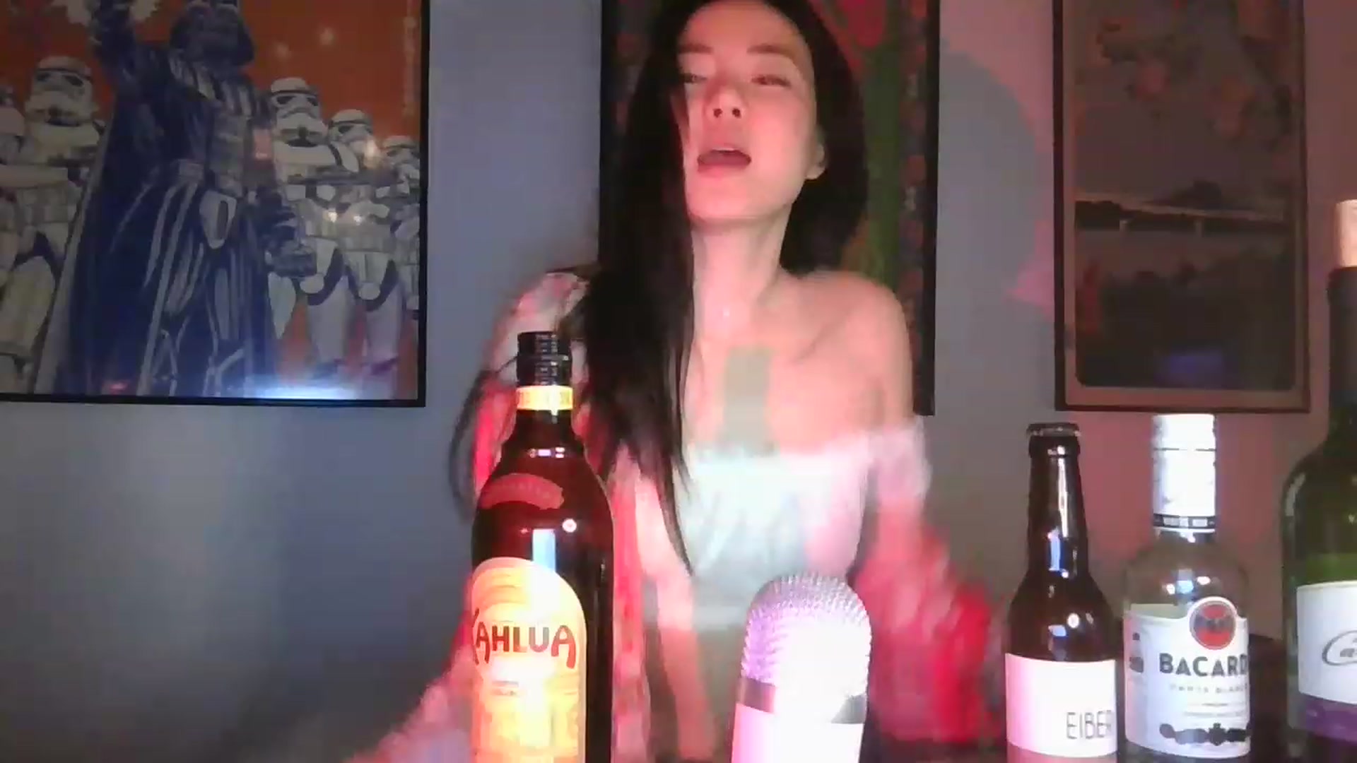 Gallery image thumbnail from EatMyKimchi's myfreecams stream on, 04/17/2023, 24:01 image 7 of 20