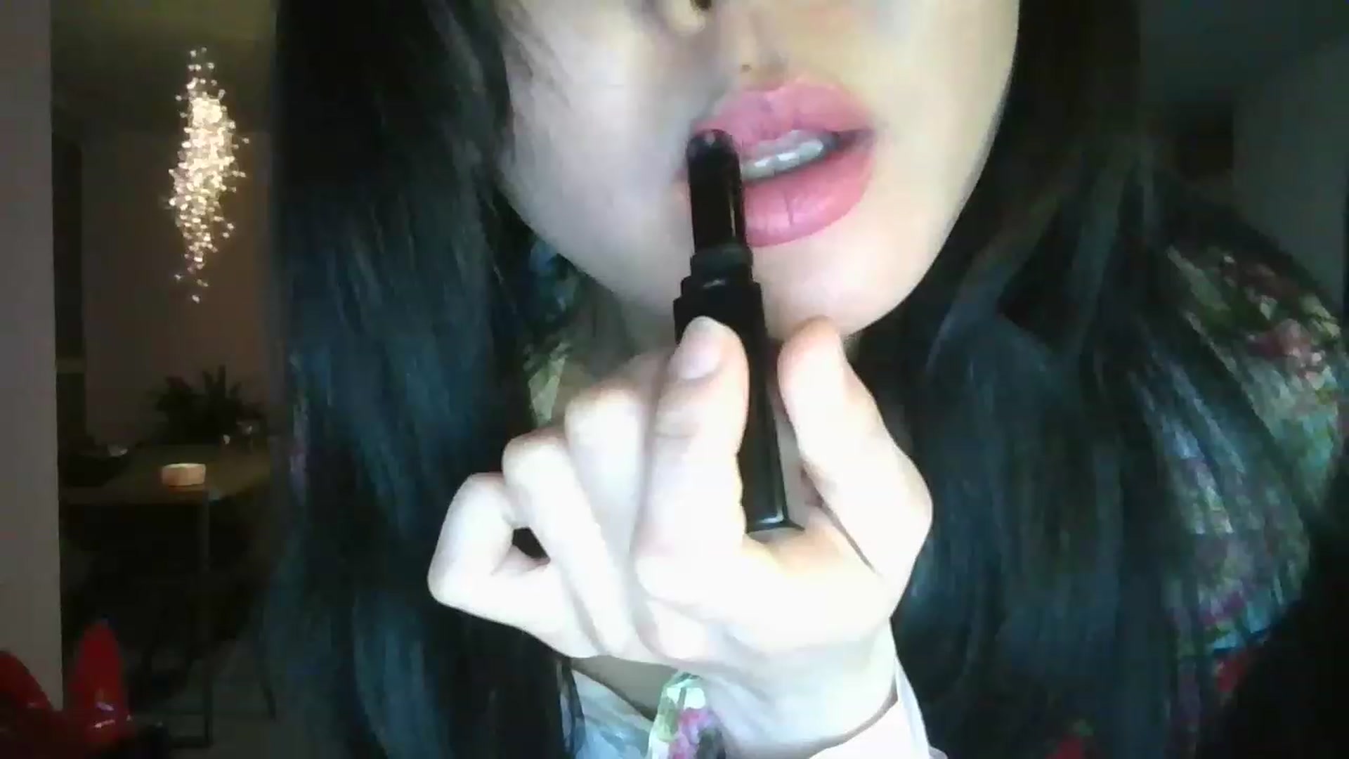 Gallery image thumbnail from EatMyKimchi's myfreecams stream on, 04/17/2023, 24:01 image 11 of 20
