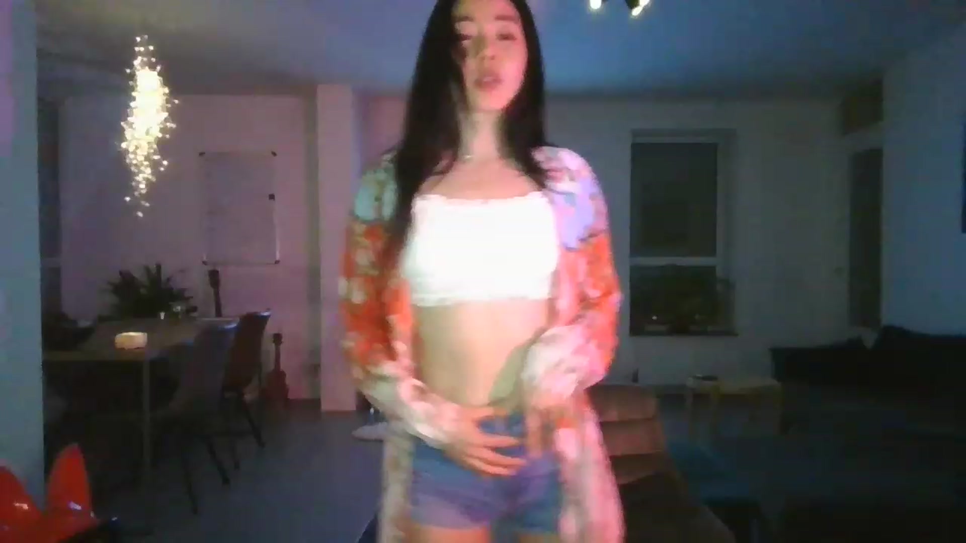 Gallery image thumbnail from EatMyKimchi's myfreecams stream on, 04/17/2023, 24:01 image 17 of 20